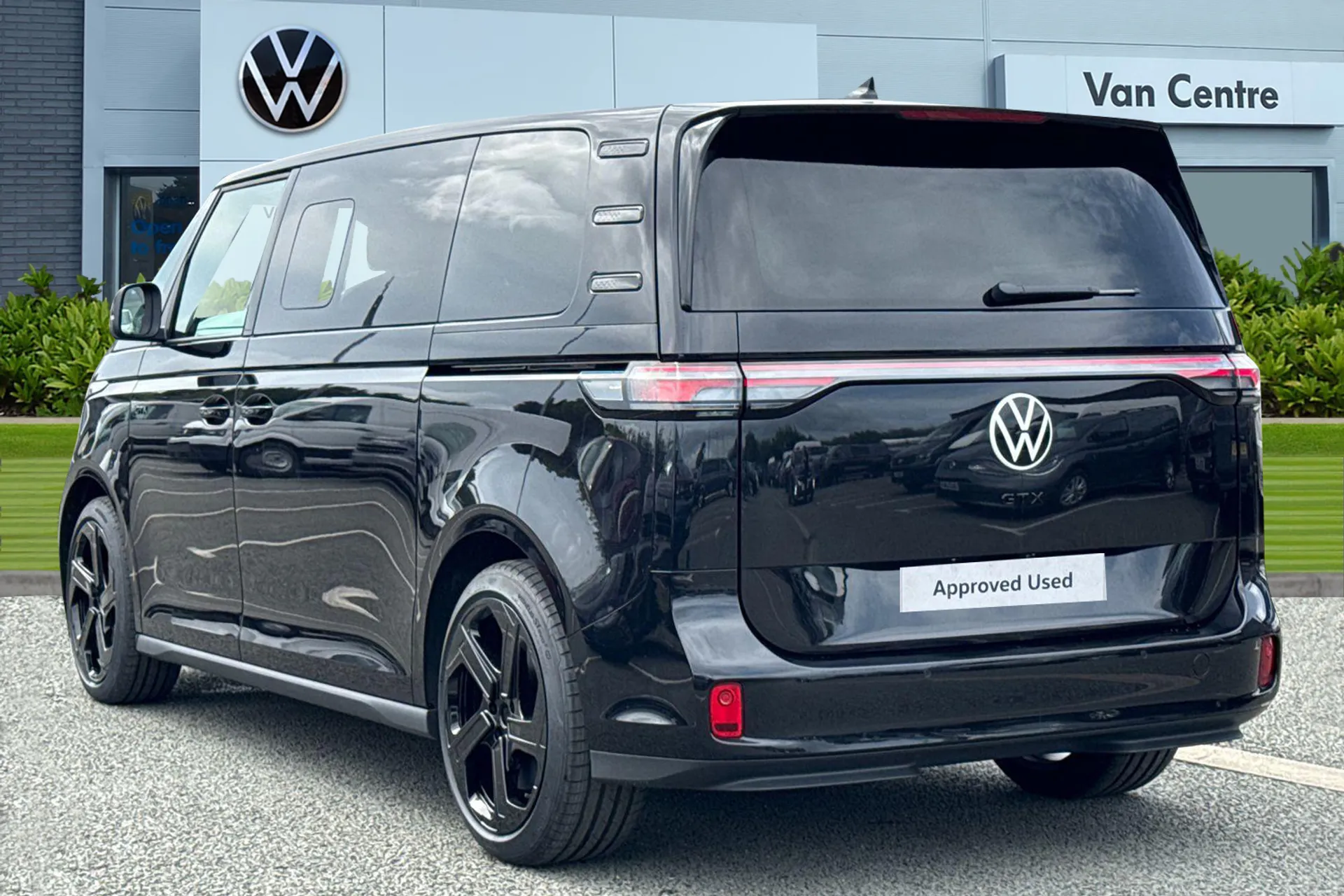 CX26JDK Volkswagen ID. Buzz Pro 86kWh GTX MPV 5dr Electric Auto
