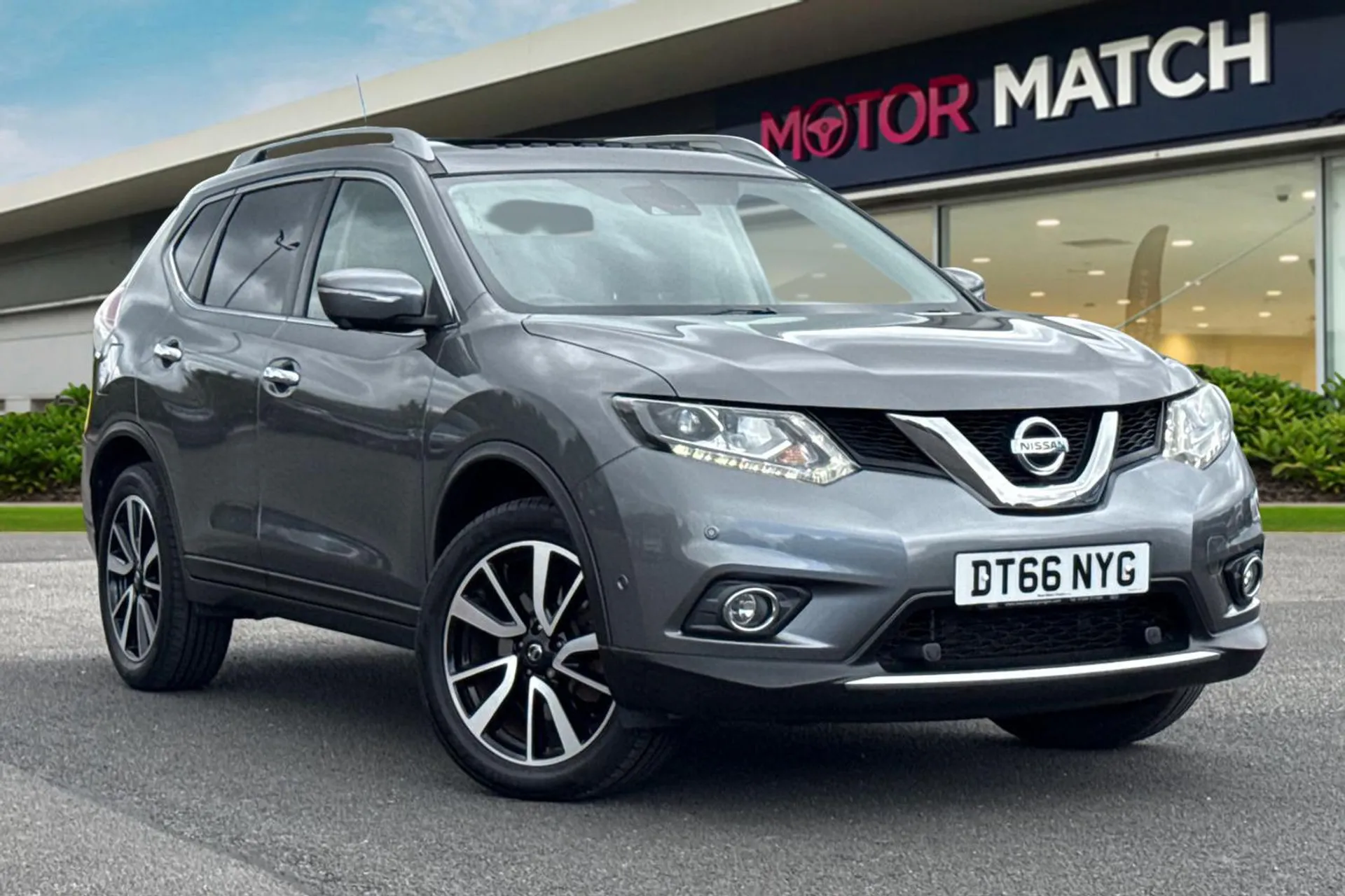 DT66NYG Nissan X-Trail 1.6 dCi Tekna Euro 6 (s/s) 5dr in stock at