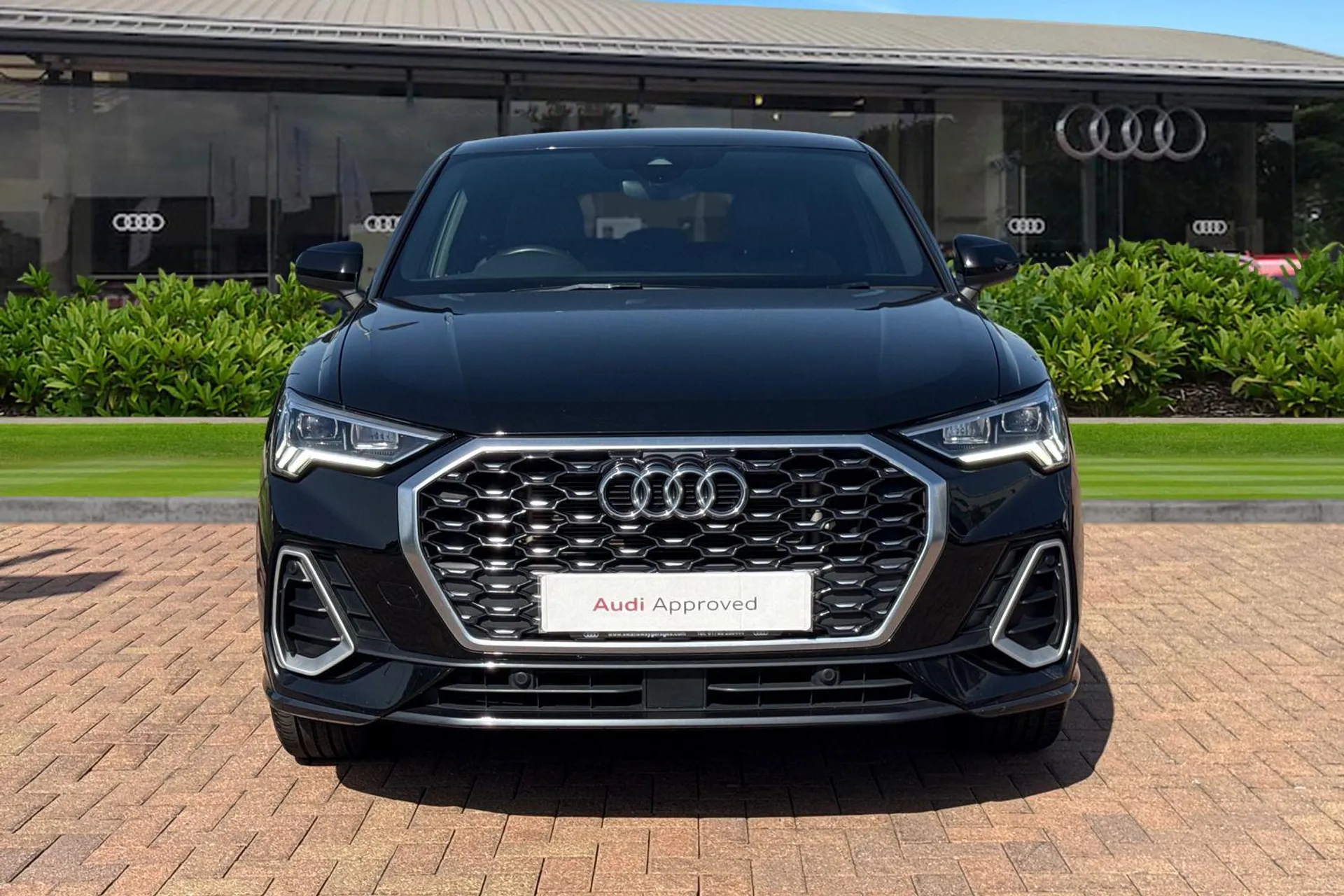 BA73ZJJ Audi Q3 S line 35 TFSI 150 PS S tronic in stock at