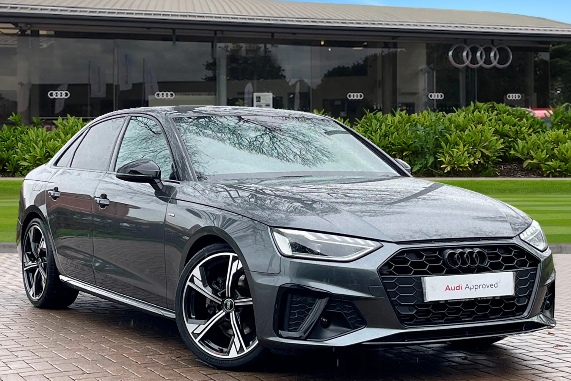 LO71YNV Audi A4 Black Edition 35 TFSI  150 PS S tronic Image #1