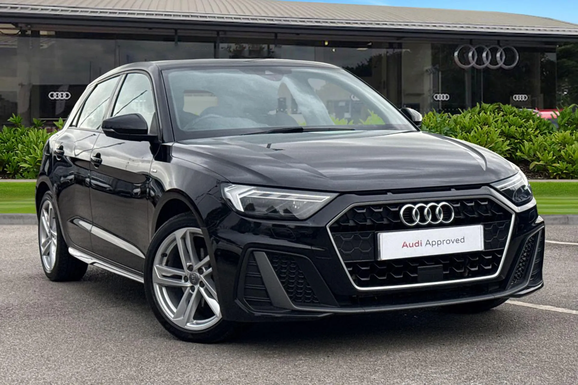 FE20UDZ Audi A1 S line 30 TFSI 116 PS S tronic Image #1