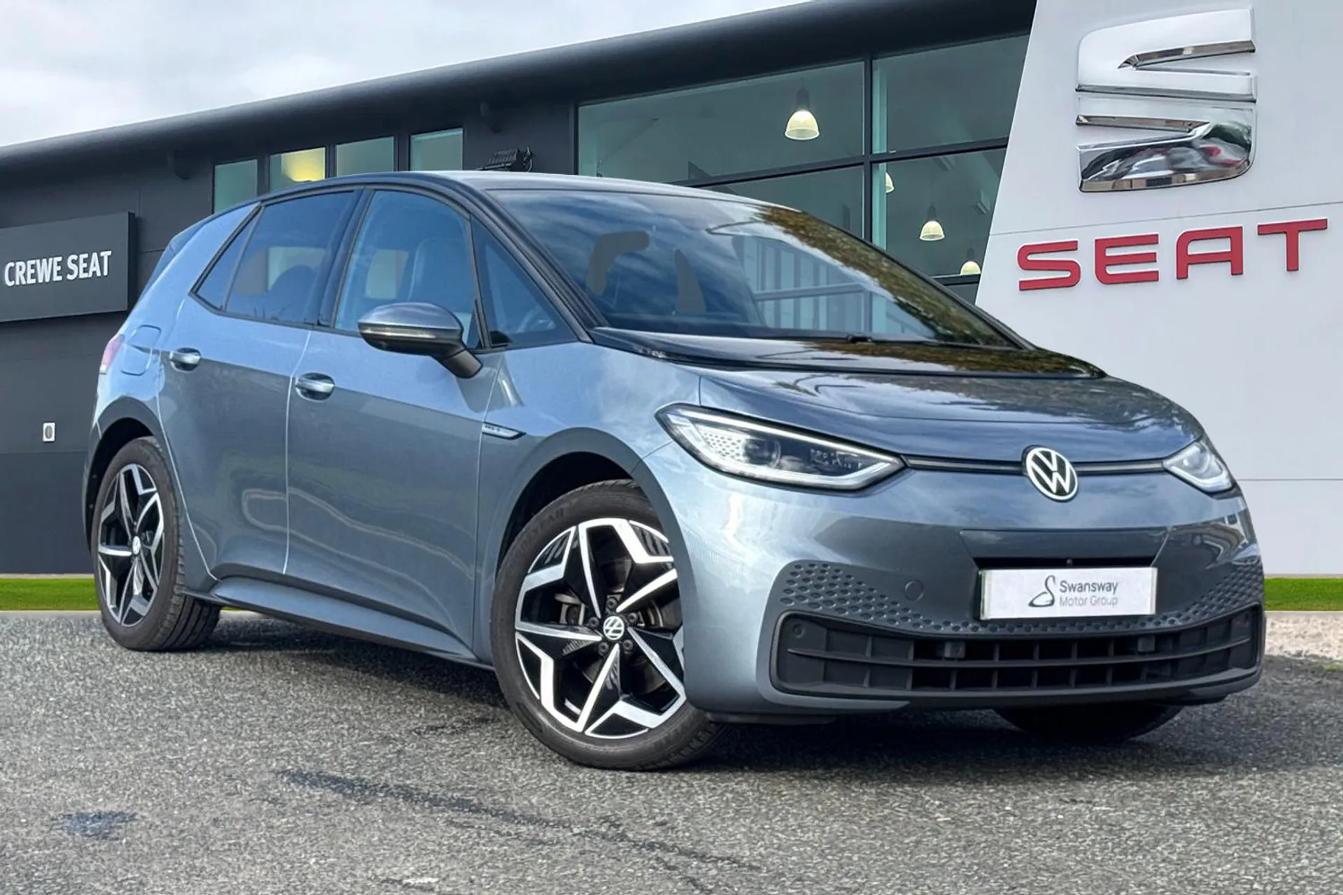 DA22WKU Volkswagen ID.3 Pro S 77kWh Tour Auto 5dr Image #1