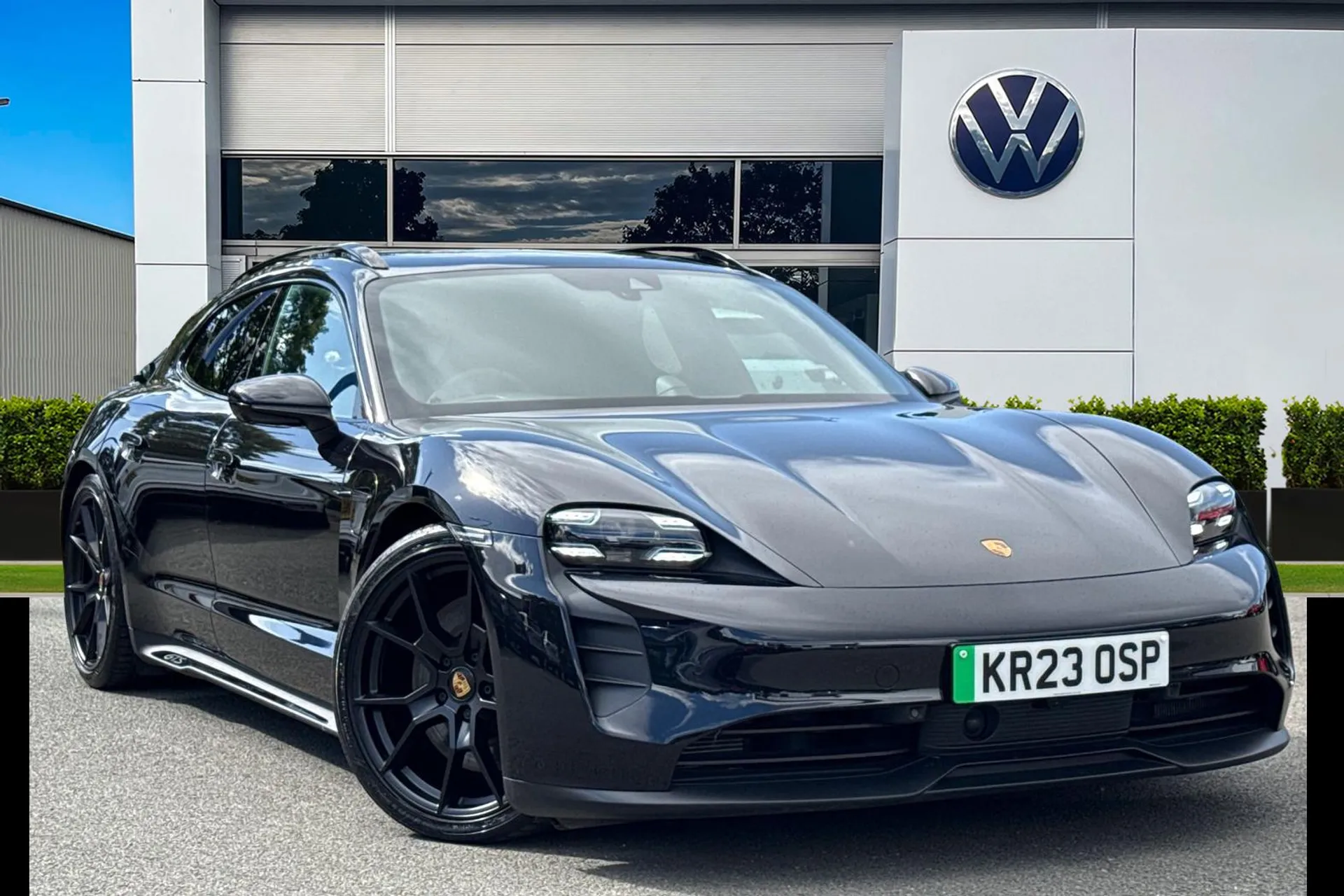 KR23OSP Porsche Taycan Performance Plus 93.4kWh GTS Sport Turismo Auto 4WD 5dr (11kW Charger) Image #1