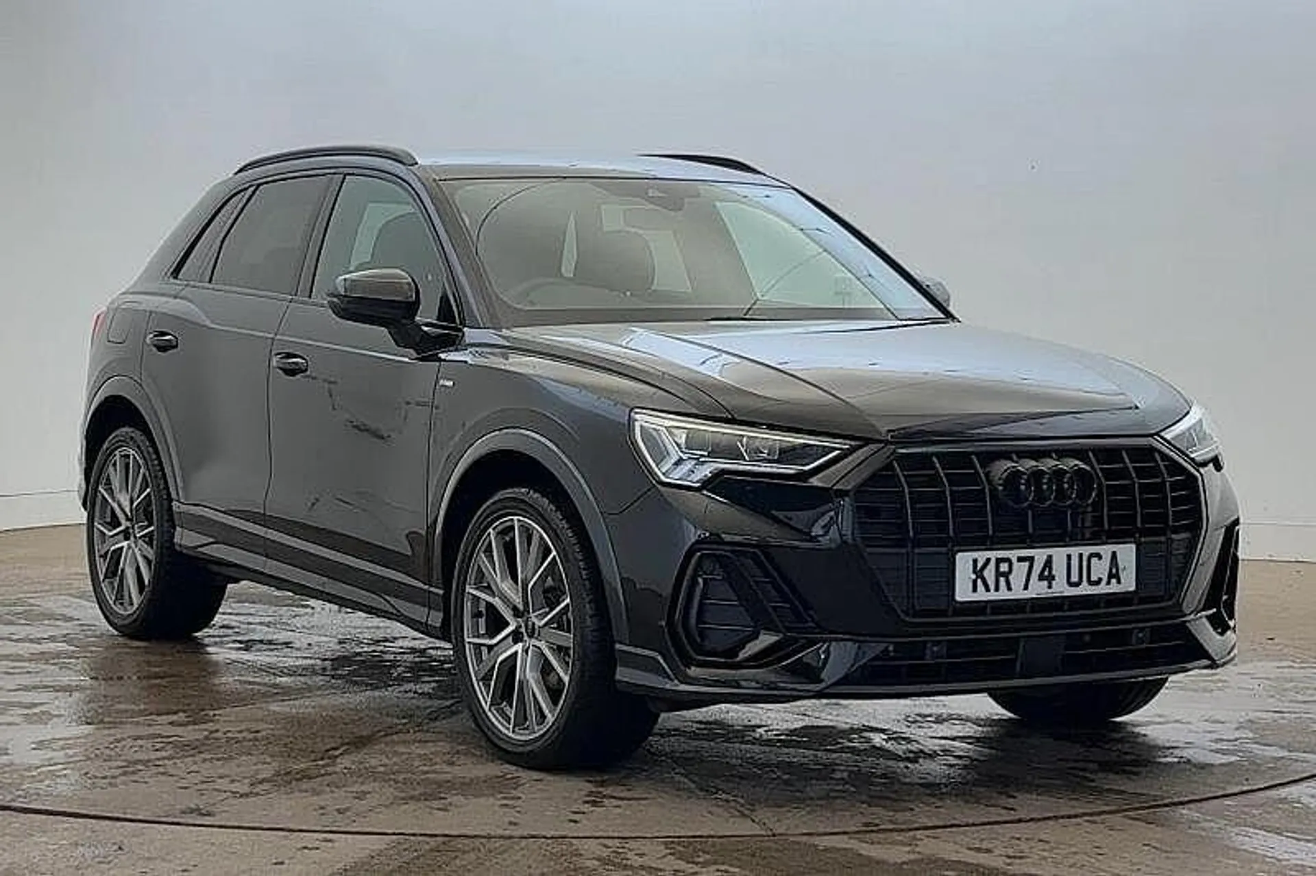 KR74UCA Audi Q3 Black Edition 35 TFSI 150 PS S tronic Image #1