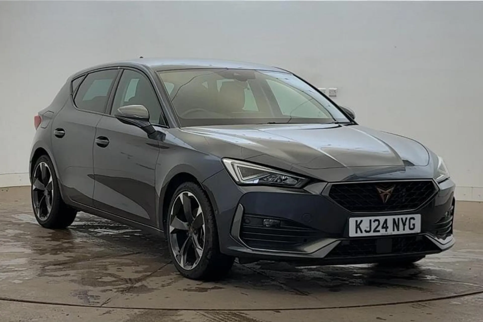 KJ24NYG CUPRA Leon 1.5 TSI V1 Euro 6 (s/s) 5dr Image #1