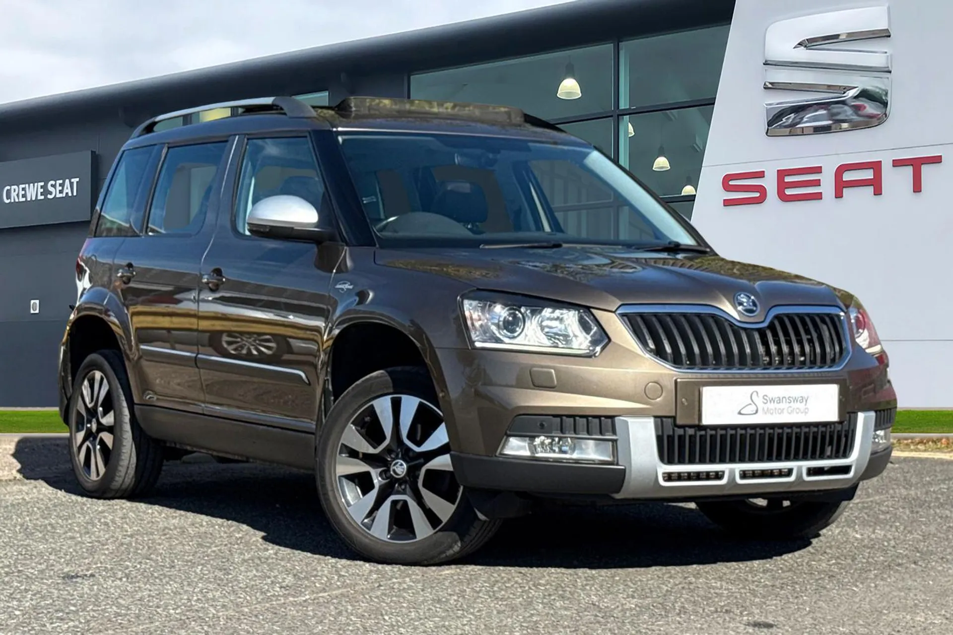 ML16TGV Škoda Yeti 1.4 TSI Laurin & Klement Outdoor 4WD Euro 6 (s/s) 5dr Image #1
