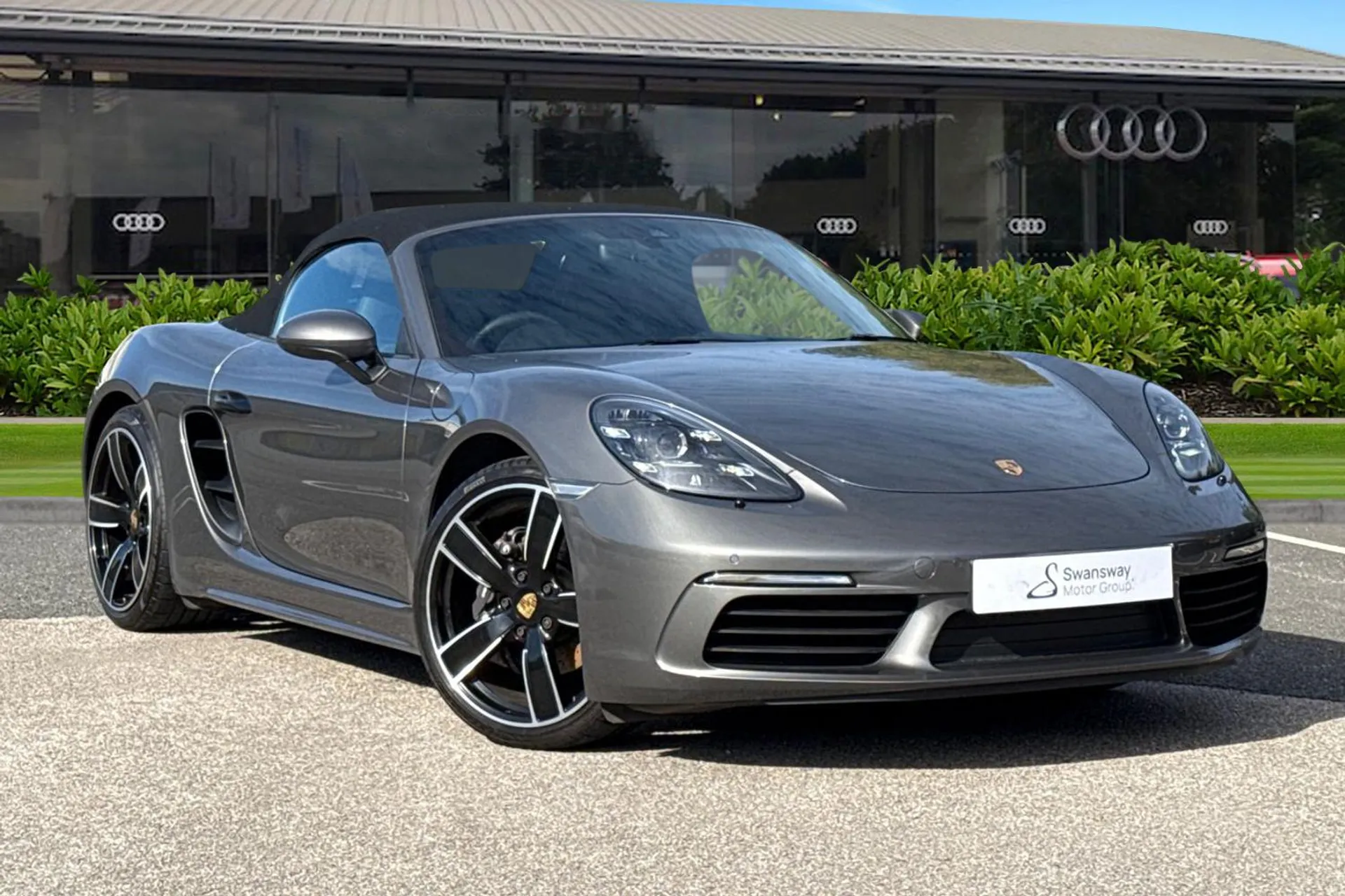 MJ19ZYD Porsche 718 Boxster 2.0T PDK Euro 6 (s/s) 2dr Image #1