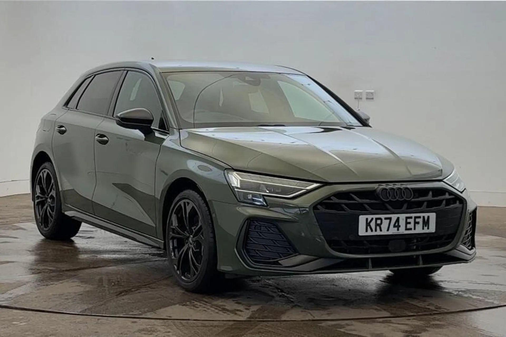 KR74EFM Audi A3 Black Edition 40 TFSI e  204 PS S tronic Image #1