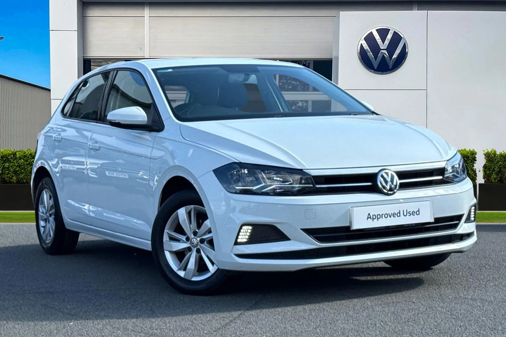 DE19VOC Volkswagen Polo 1.0 EVO SE 5dr | App Connect Image #1