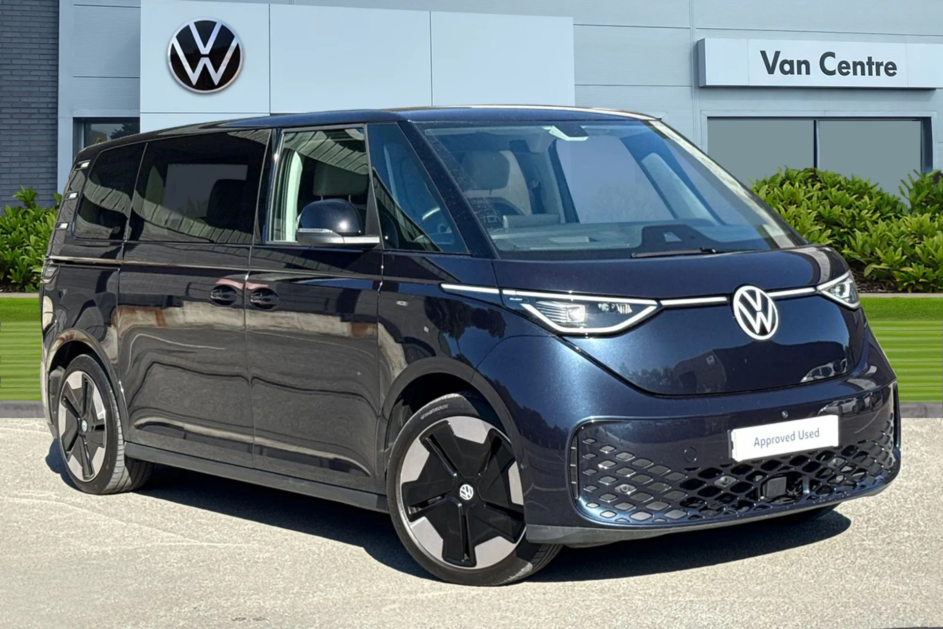 PK74WWC Volkswagen ID. Buzz Style 7-seat LWB 286 PS 86 kWh Pro Electric 1 Speed Automatic Image #1