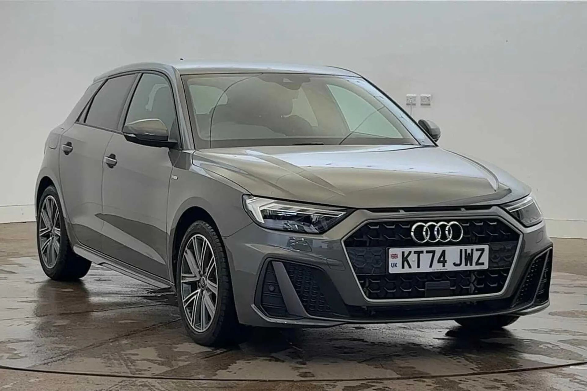 KT74JWZ Audi A1 S line 30 TFSI  116 PS S tronic Image #1