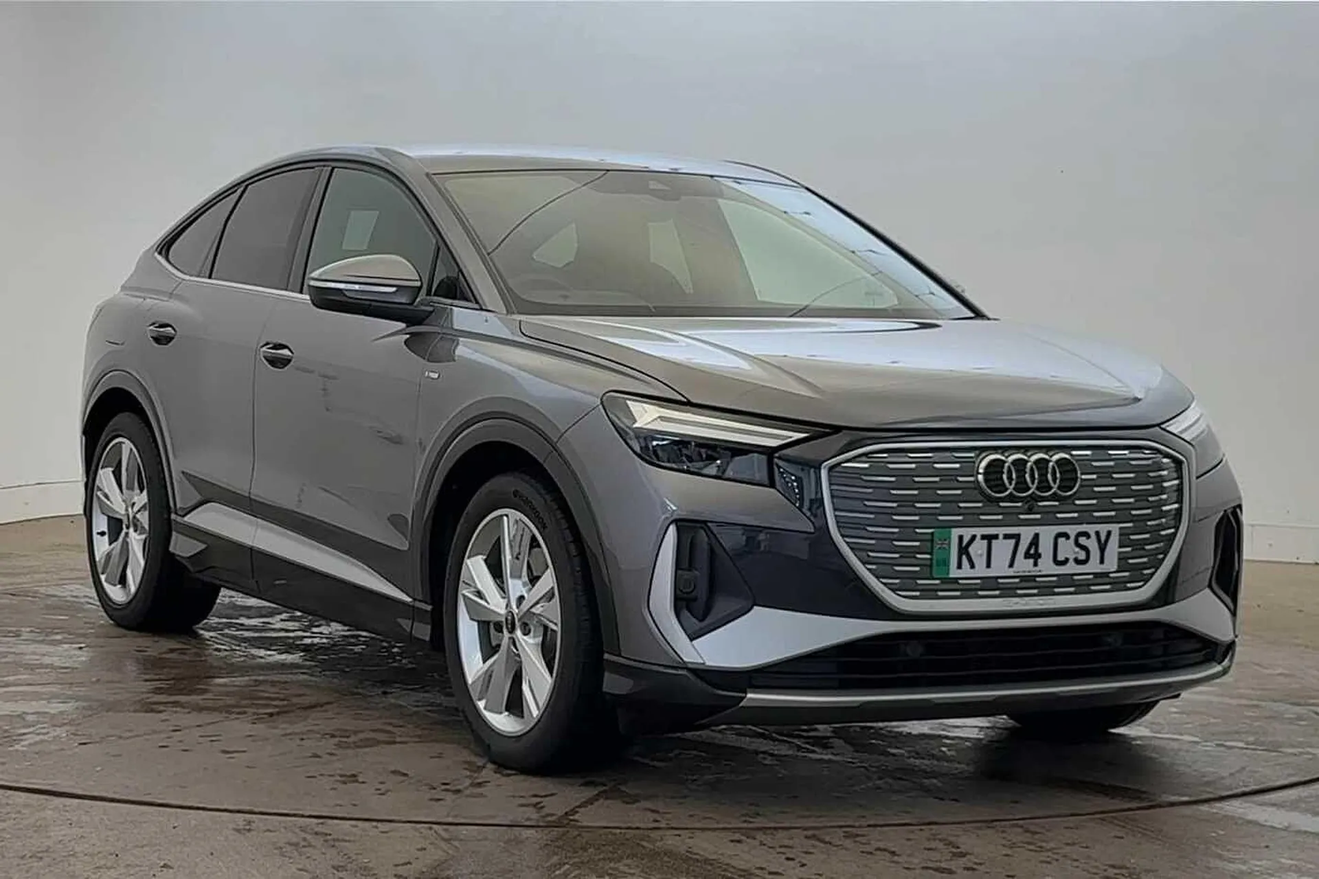 KT74CSY Audi Q4 e-tron Q4 Sportback S line 45 e-tron 210,00 kW Image #1