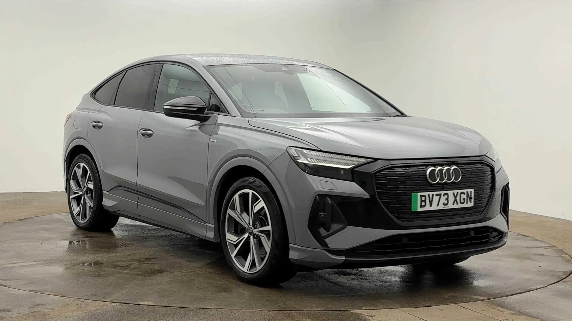 BV73XGN Audi Q4 e-tron Q4 Sportback (O) Edition 1 40 e-tron  150,00 kW Image #1