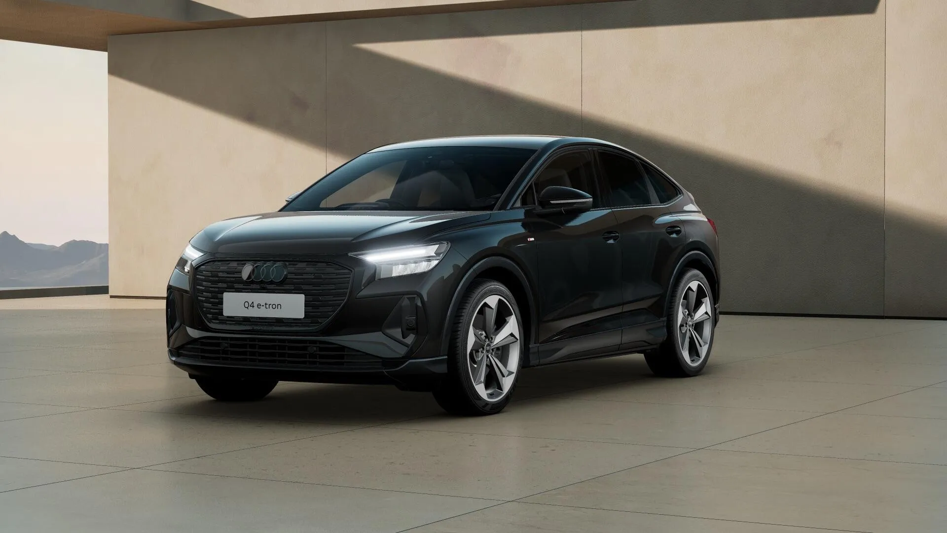 Audi Q4 e-tron 45 Black Edition Sportback Auto quattro 5dr 82kWh Image #1