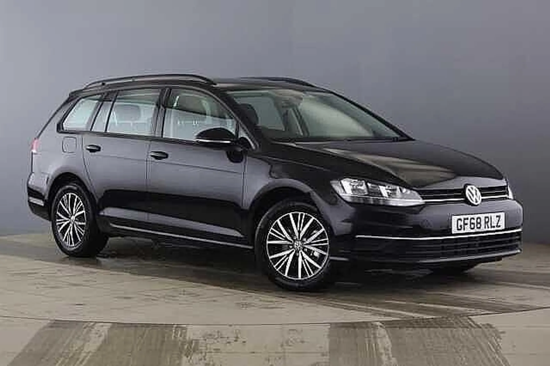 GF68RLZ Volkswagen Golf 1.6 TDI SE 5dr [Nav] ⭐1 Year VW Warranty⭐ Image #1