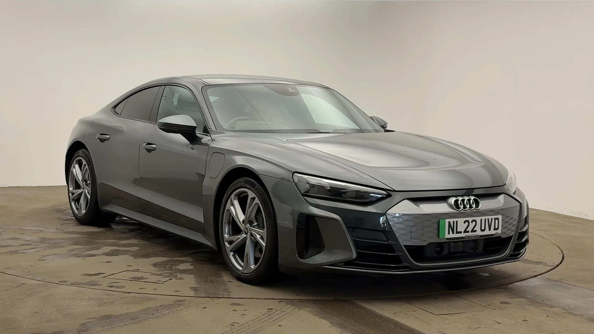 2022 AUDI E-TRON GT