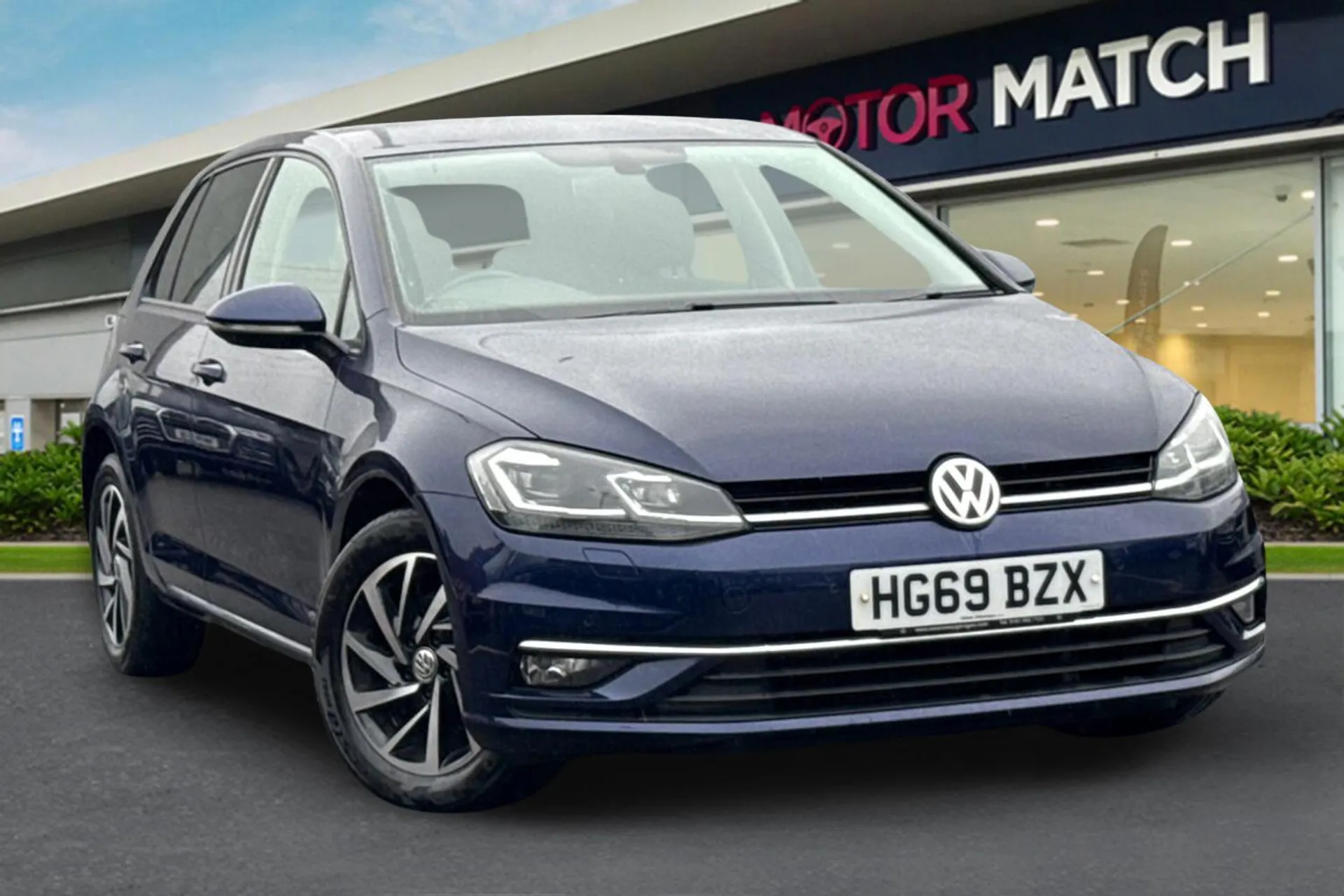 HG69BZX Volkswagen Golf 1.6 TDI Match Edition Euro 6 (s/s) 5dr Image #1