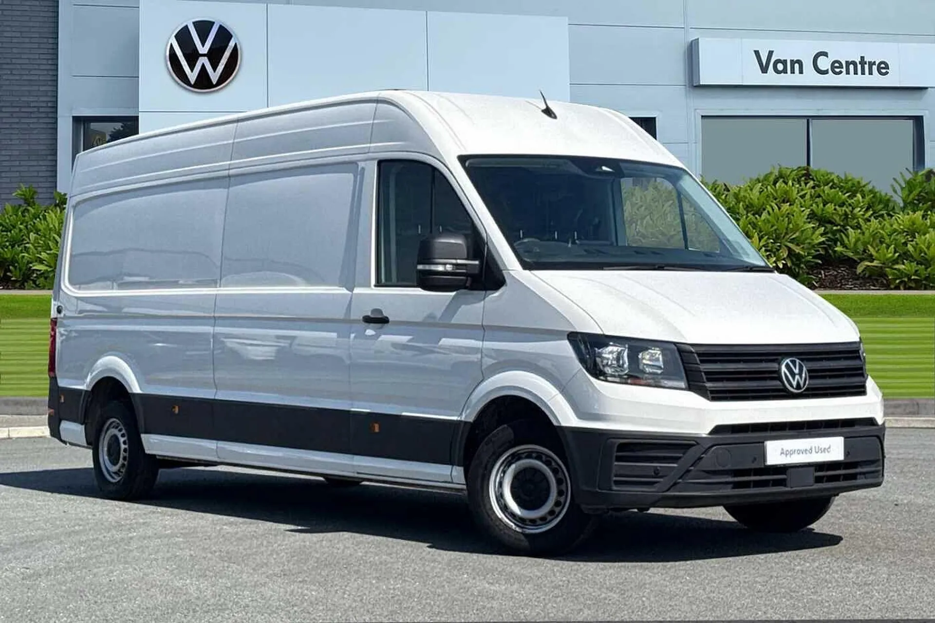 DE75VZF Volkswagen Crafter CR35 Panel van Commerce Plus LWB 140 PS 2.0 TDI 6sp Man FWD - 25MY/Step/Cam Image #1