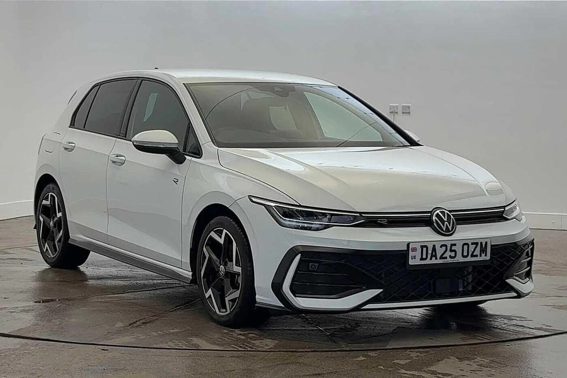 DA25OZM Volkswagen Golf 2.0 TDI 150 R-Line 5dr DSG **WINTER PACK** Image #1