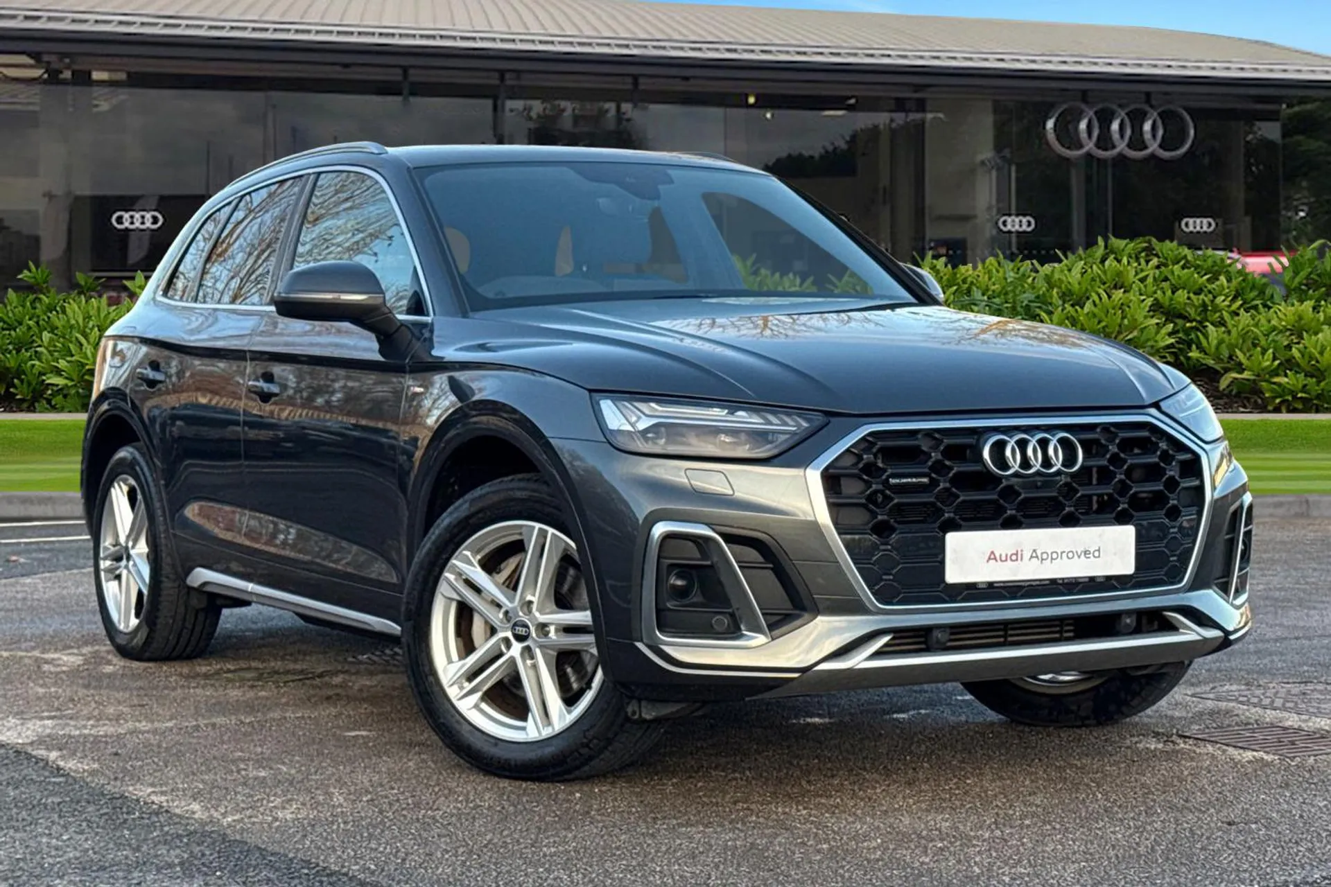 MW72UEM Audi Q5 S line 50 TFSI e quattro 299 PS S tronic Image #1