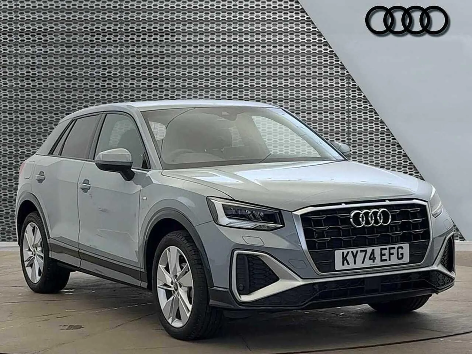 KY74EFG Audi Q2 S line 35 TFSI 150 PS S tronic Image #1