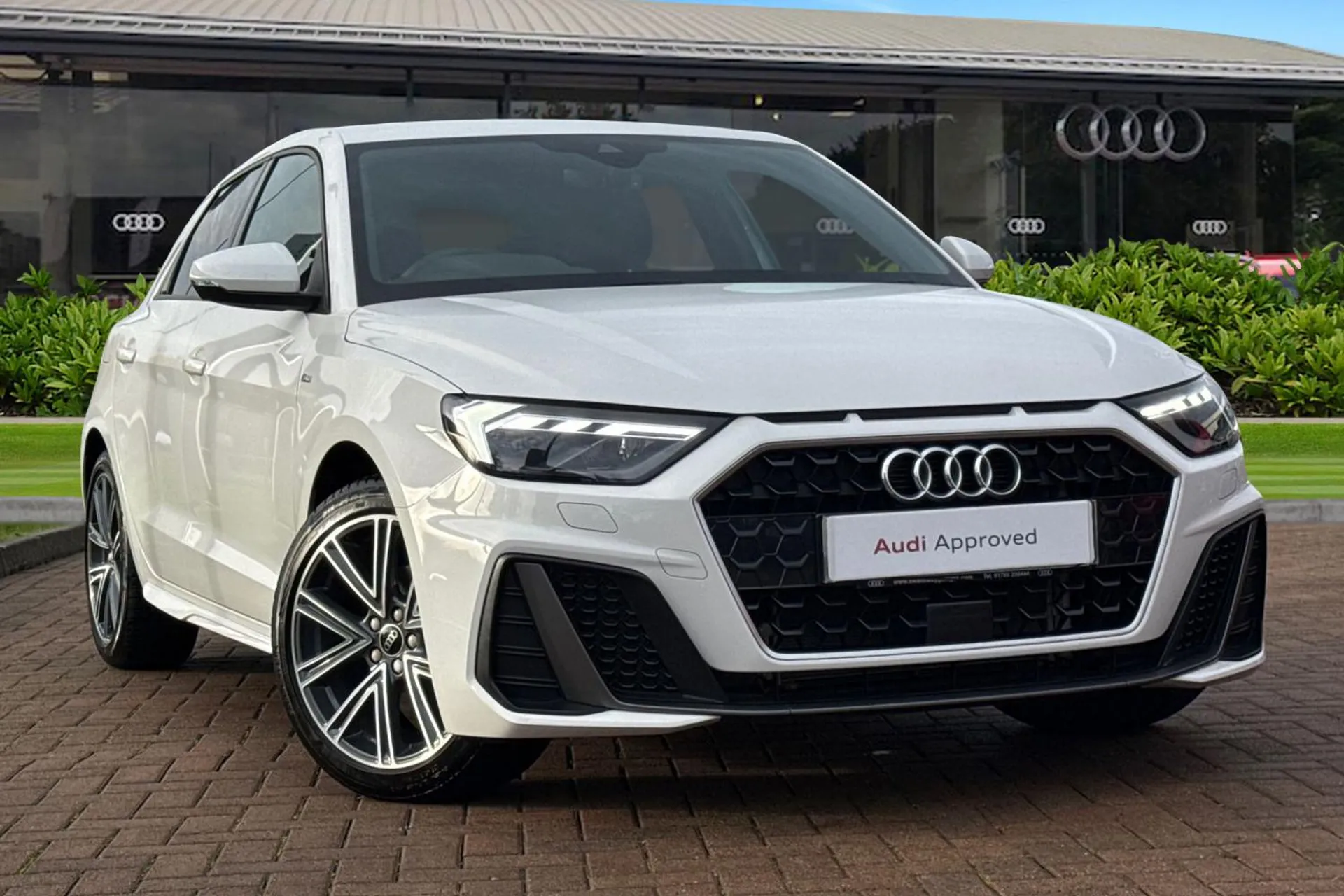 BL25FFP Audi A1 S line 30 TFSI  116 PS 6-speed Image #1