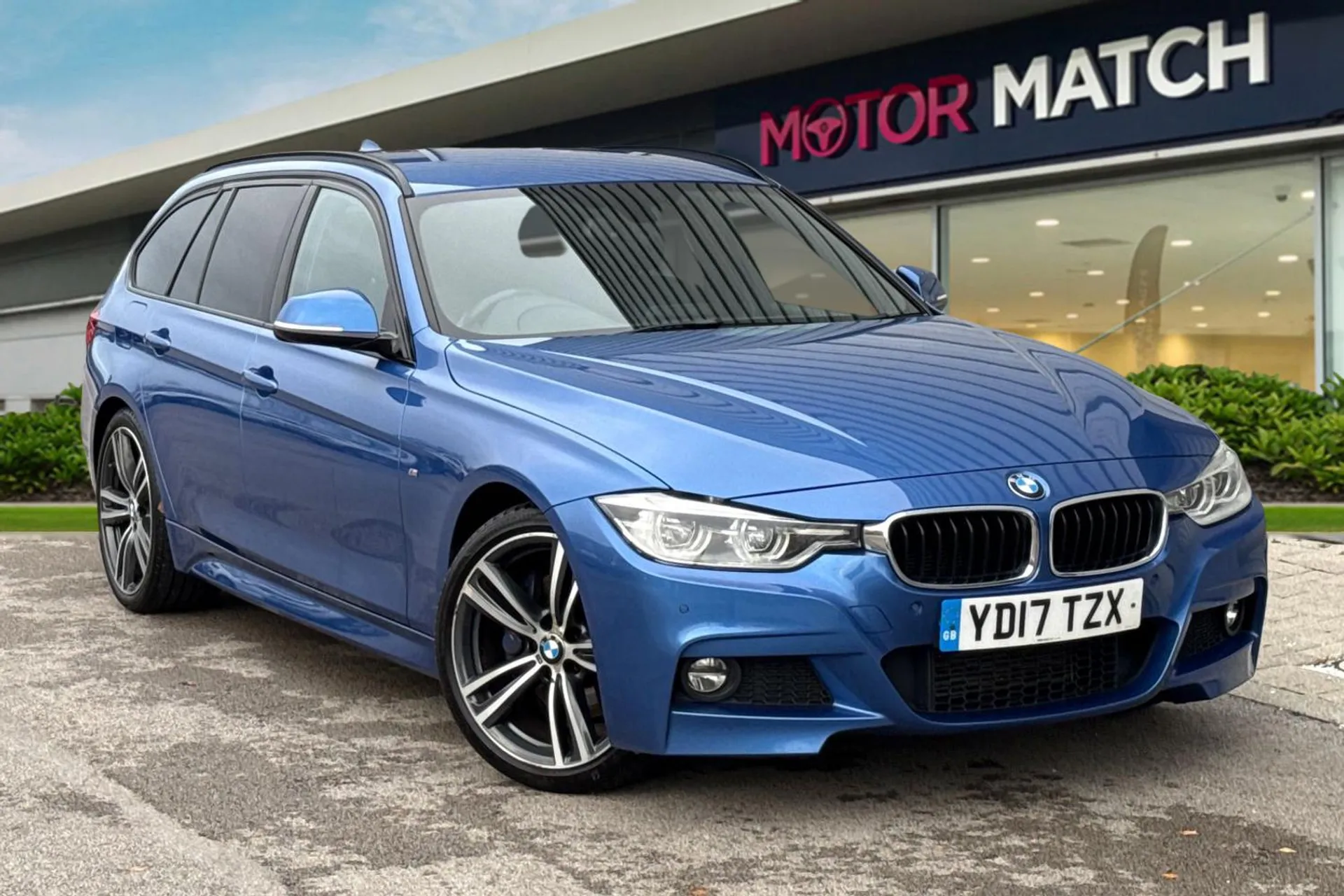 YD17TZX BMW 3 Series 318d M Sport 5dr Image #1
