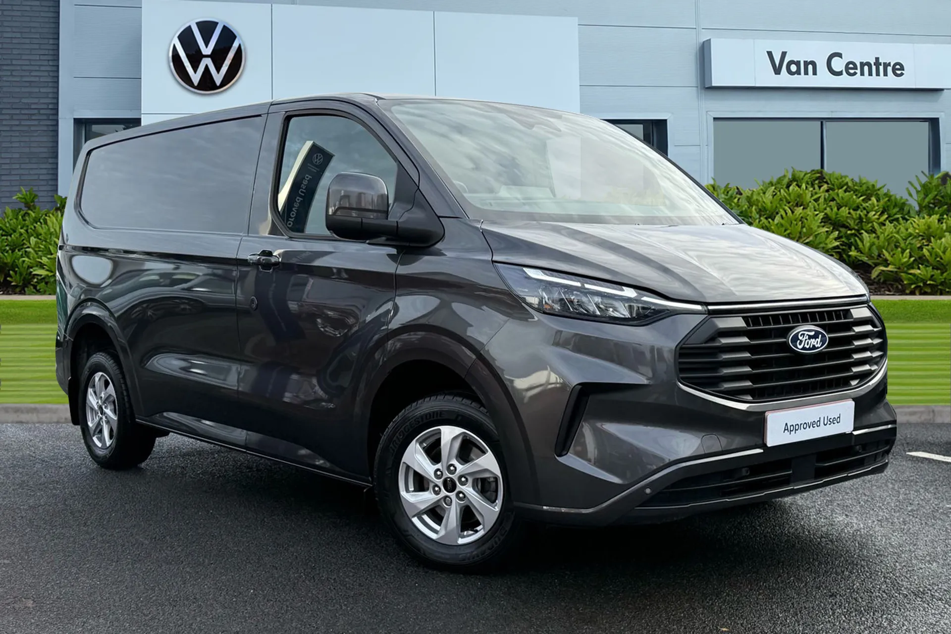 MF74WWL Ford Transit Custom 2.0 EcoBlue 170ps H1 Van Limited Auto-Tailgate-NAV Image #1