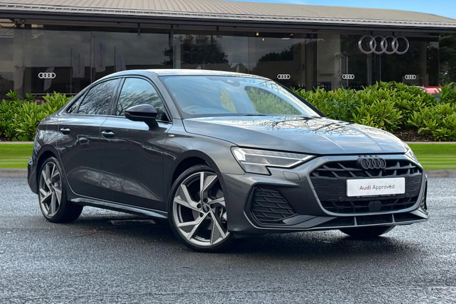 PJ25XKC Audi A3 Black Edition 35 TFSI 150 PS S tronic Image #1