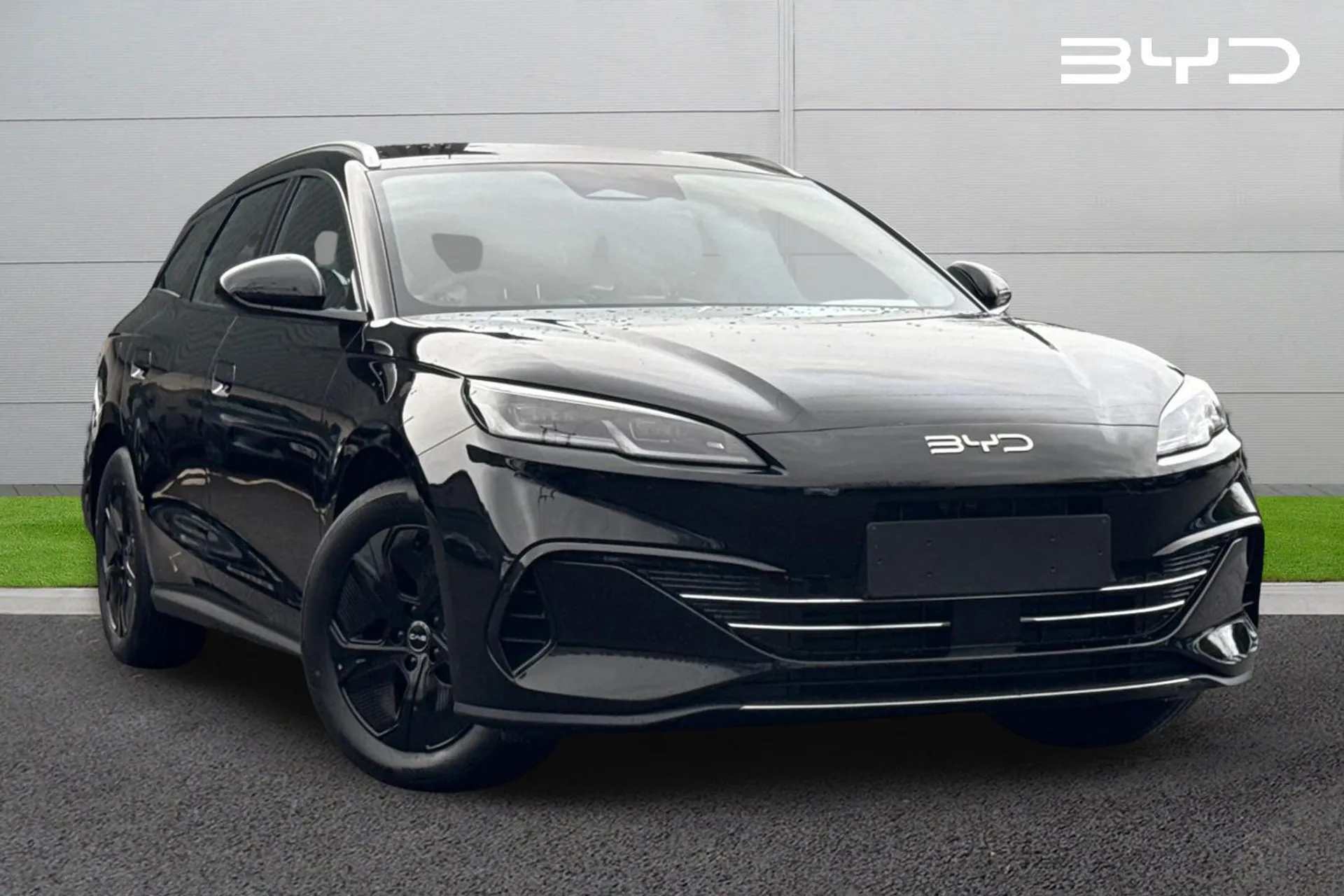  BYD Seal 6 1.5 DM-i 10kWh Boost CVT Auto Euro 6 (s/s) 5dr Image #1