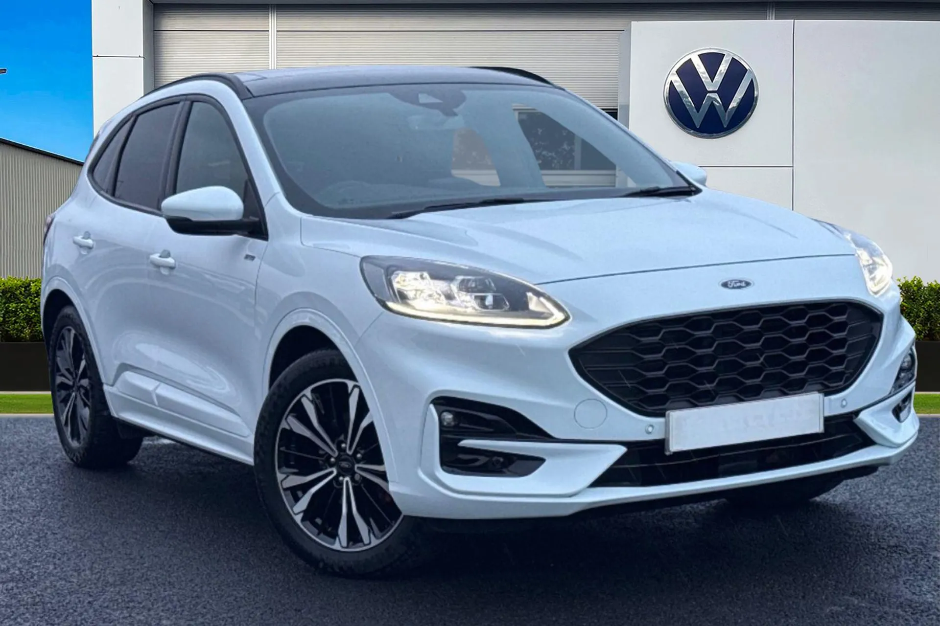 MC23ZDM Ford Kuga 2.5h Duratec ST-Line X Edition CVT Euro 6 (s/s) 5dr Image #1