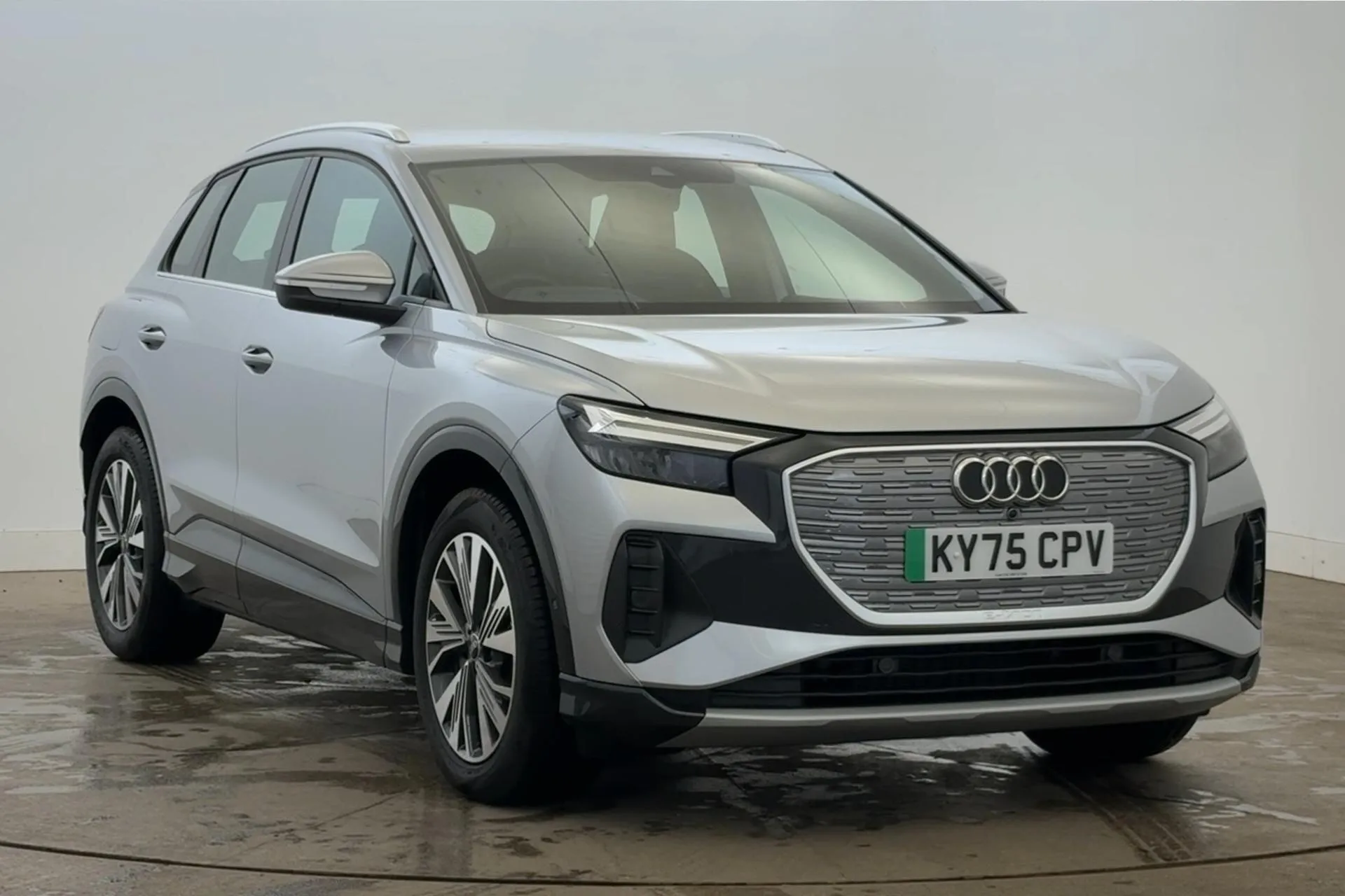KY75CPV Audi Q4 e-tron Q4  Sport 55 e-tron quattro 250,00 kW Image #1