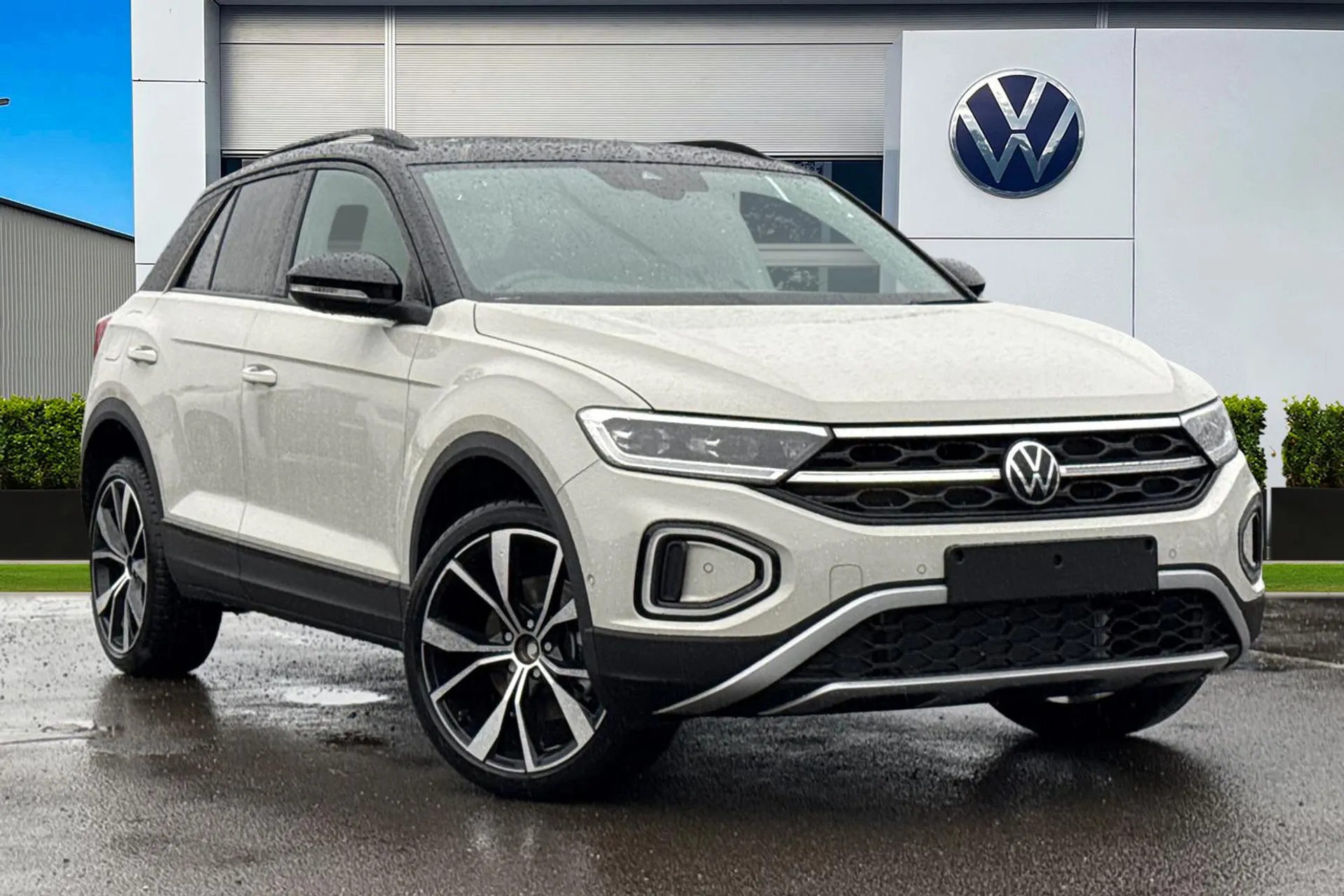 Volkswagen T-Roc 1.0 TSI Style Design Euro 6 (s/s) 5dr Image #1