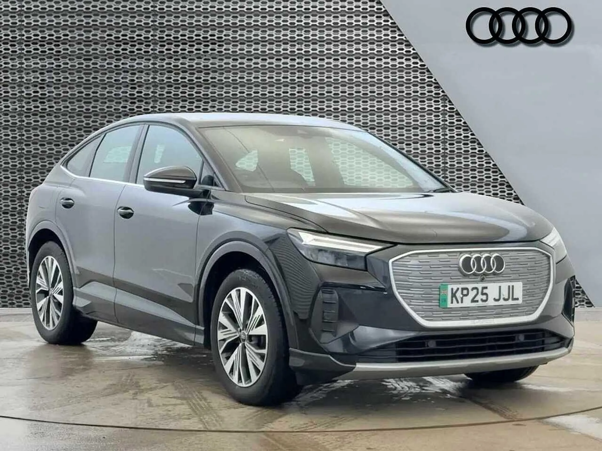 KP25JJL Audi Q4 e-tron Q4 Sportback Sport 35 e-tron 125,00 kW Image #1