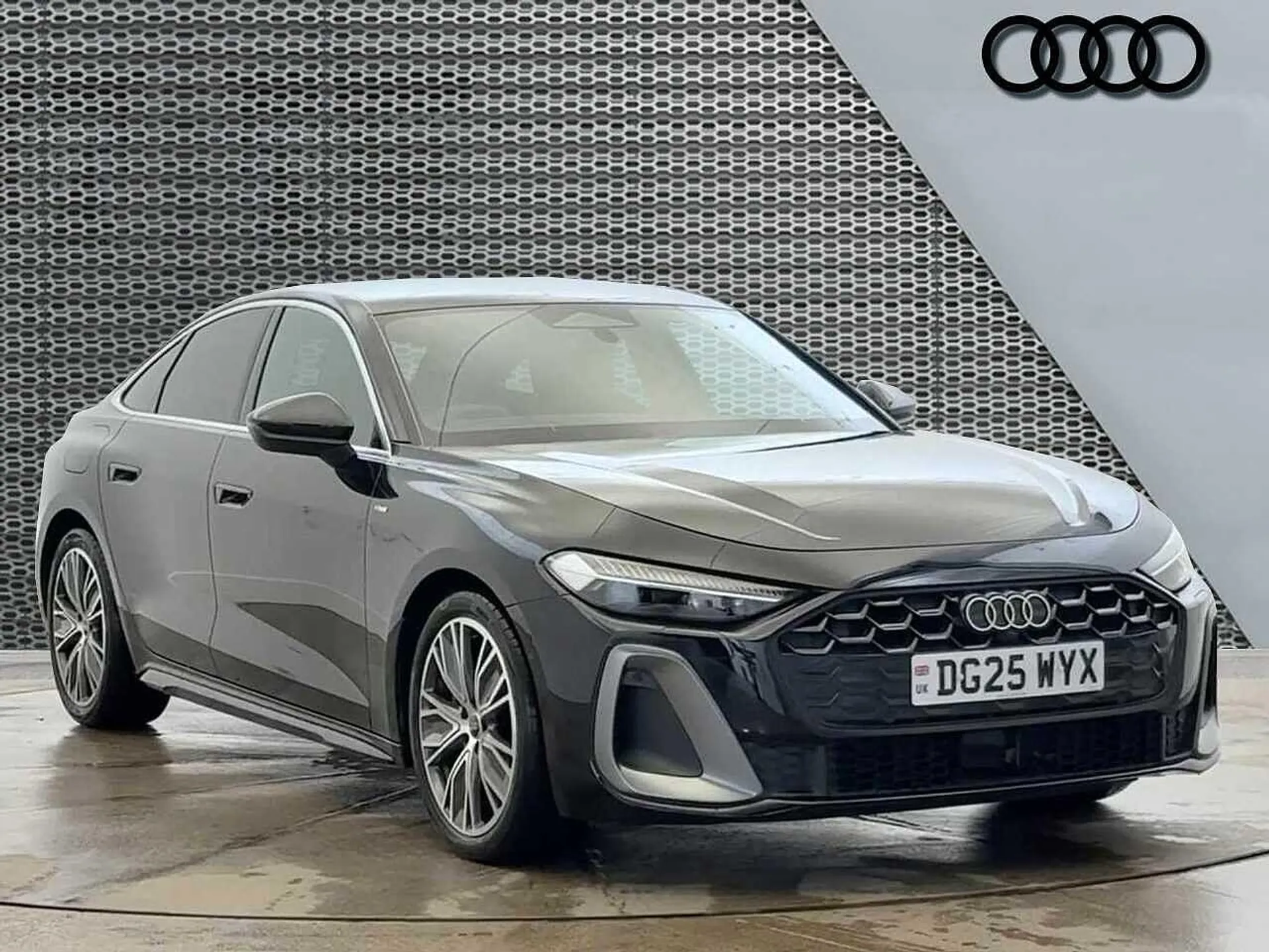 DG25WYX Audi A5 S line TFSI  204 PS S tronic Image #1