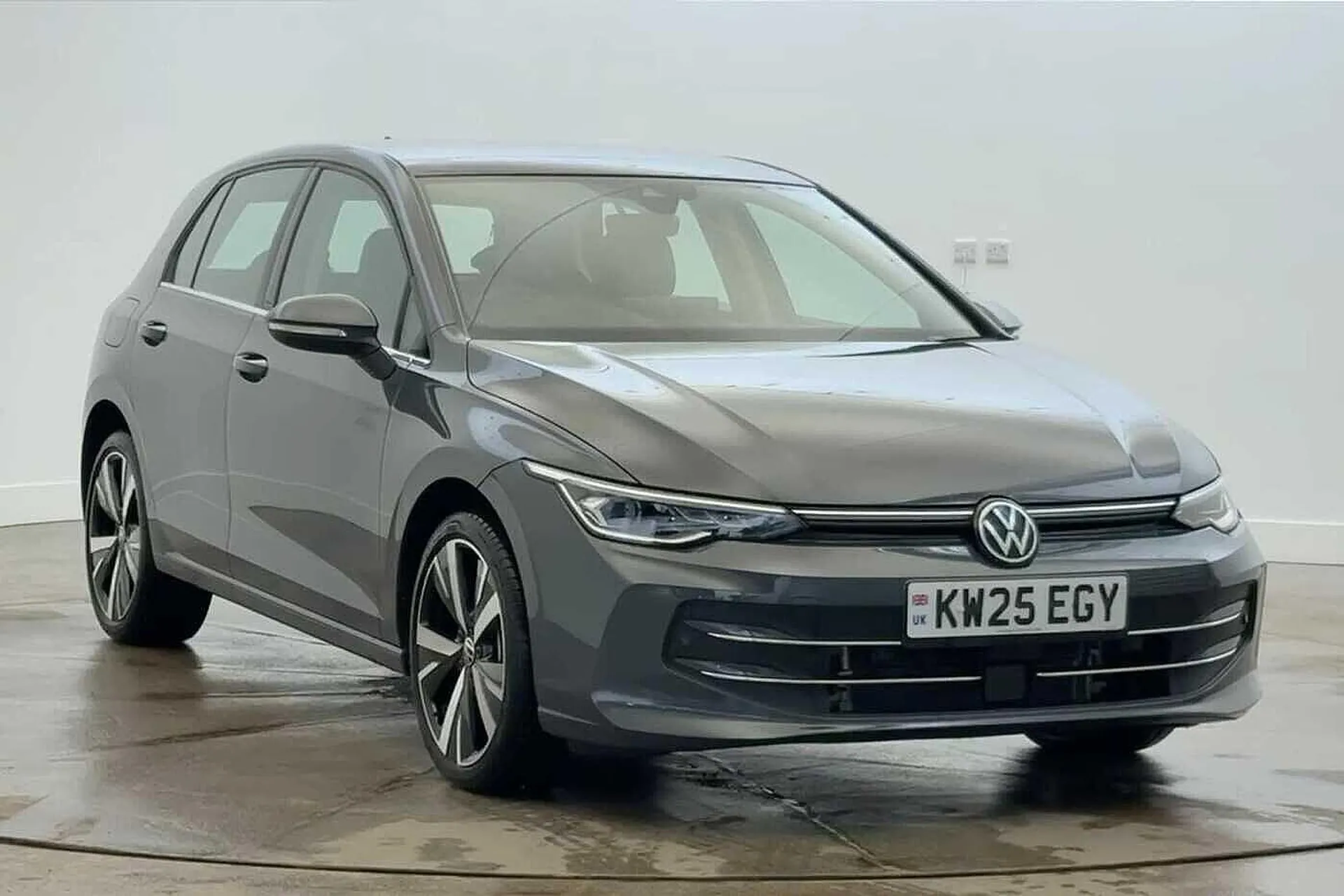KW25EGY Volkswagen Golf 1.5 TSI 204 Style eHybrid 5dr DSG Image #1