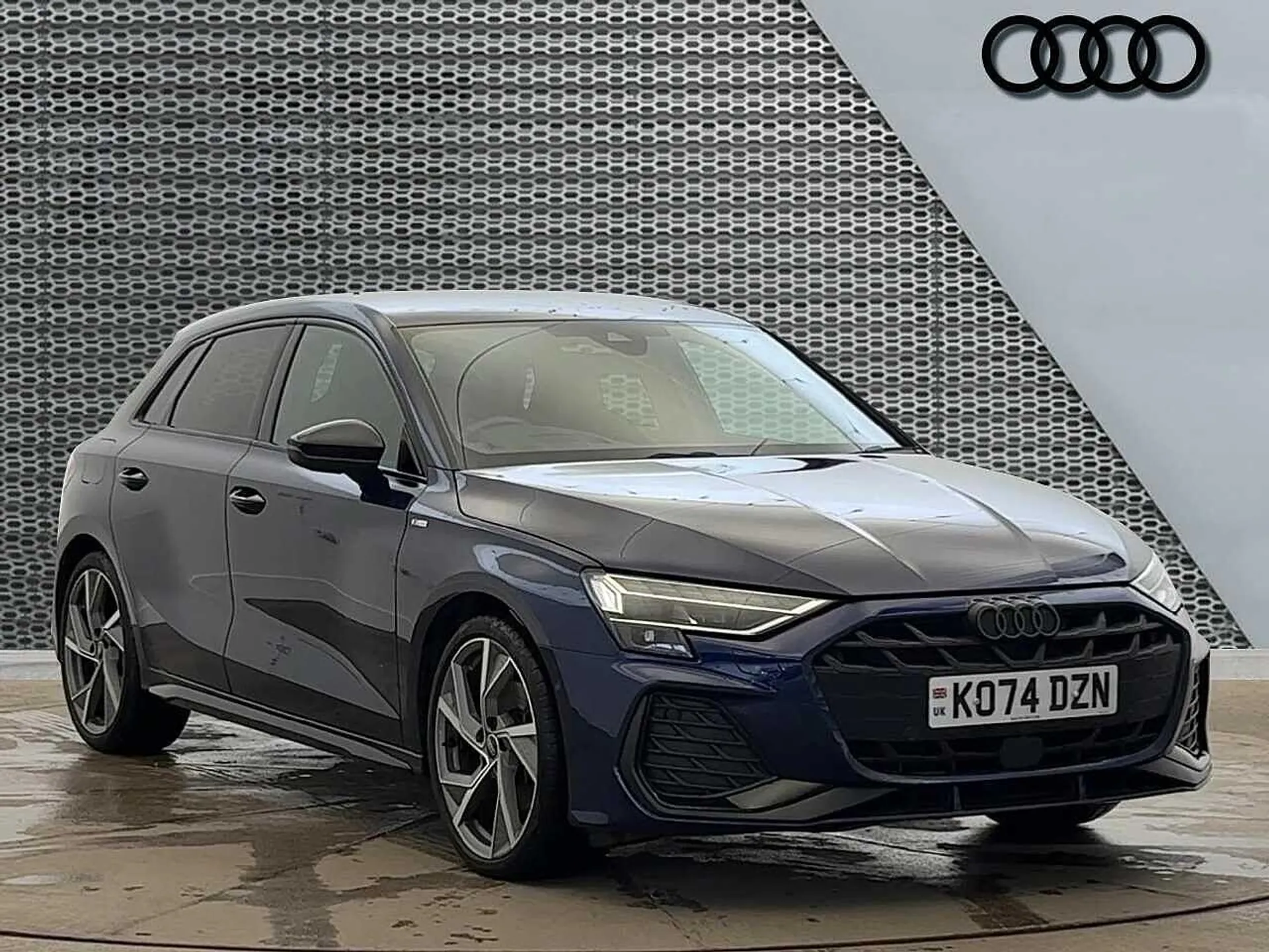 KO74DZN Audi A3 Black Edition 35 TFSI  150 PS S tronic Image #1