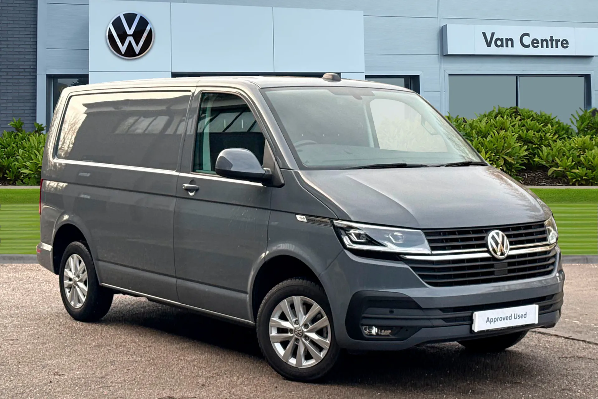 PK74OAB Volkswagen Transporter 2.0 TDI 110 Highline Van Image #1