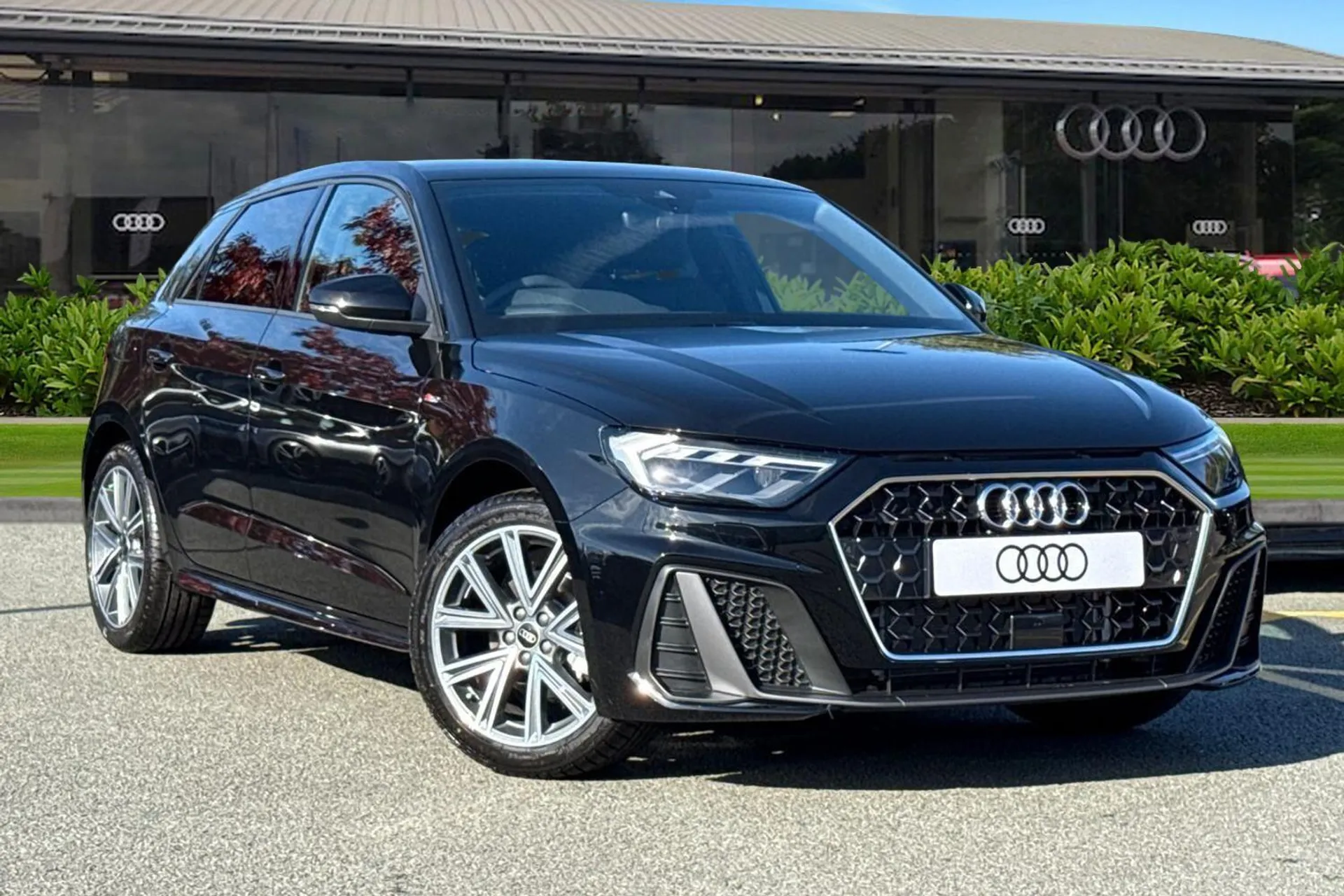KR25SVP Audi A1 S line 30 TFSI 116 PS S tronic Image #1