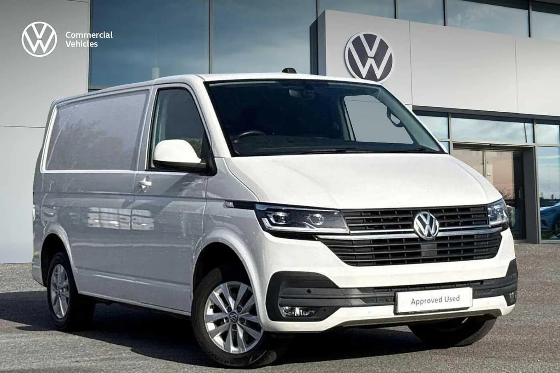 DE74VPL Volkswagen Transporter 2.0 TDI 110 Highline Van Image #1