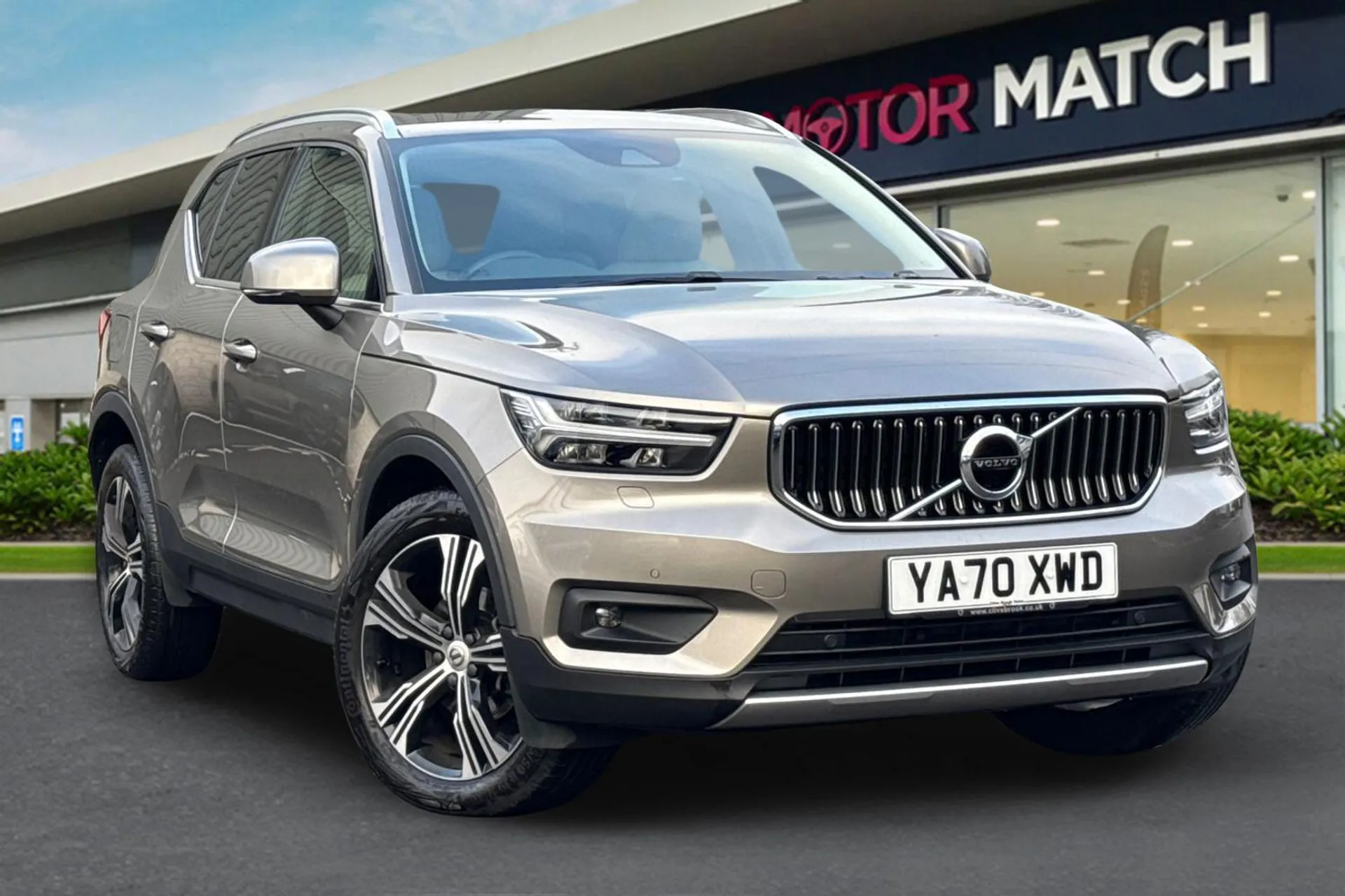 YA70XWD Volvo Xc40 1.5 T3 Inscription Pro Euro 6 (s/s) 5dr Image #1