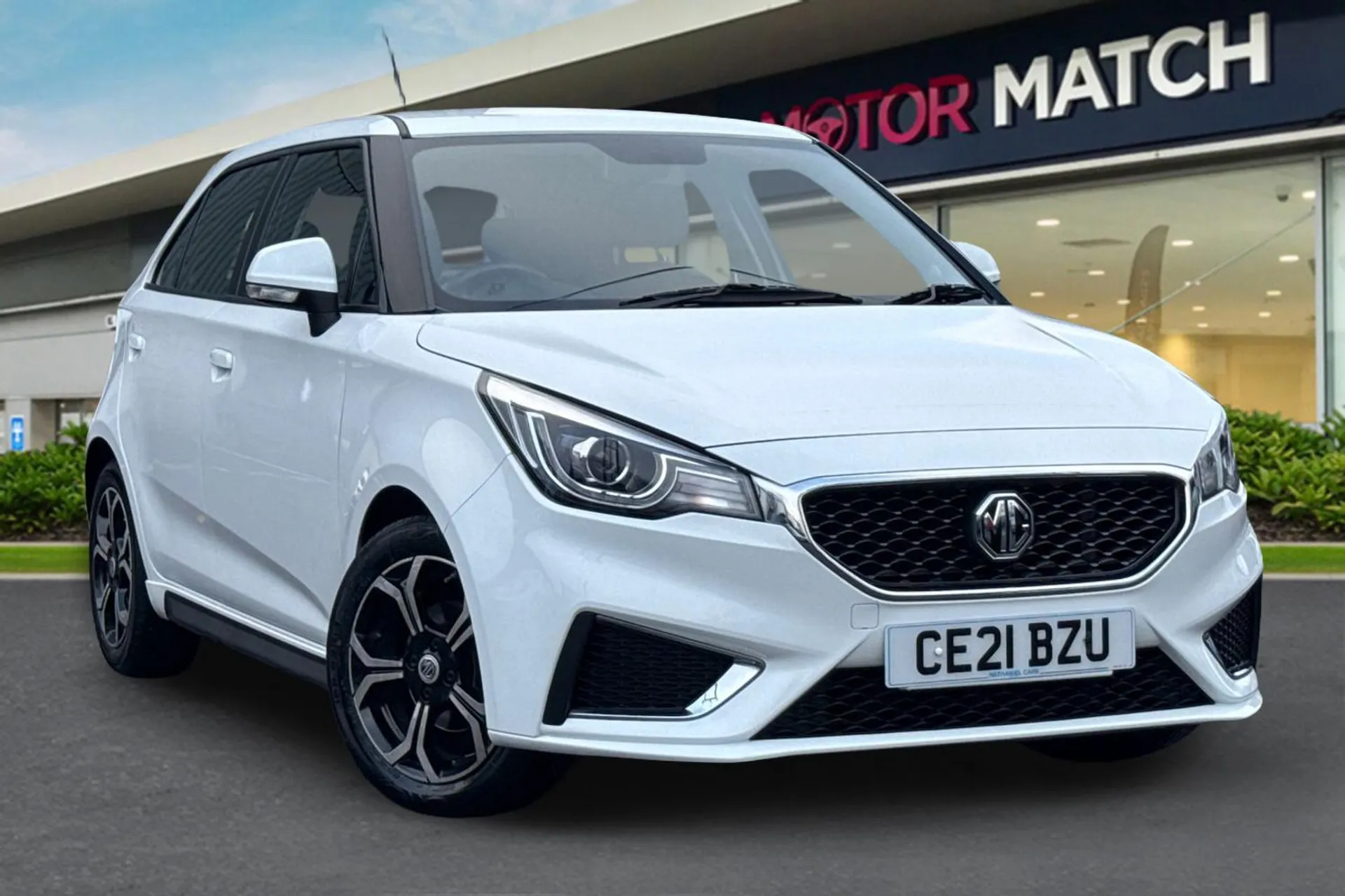 CE21BZU MG Mg3 1.5 VTi-TECH Exclusive Nav Euro 6 (s/s) 5dr Image #1
