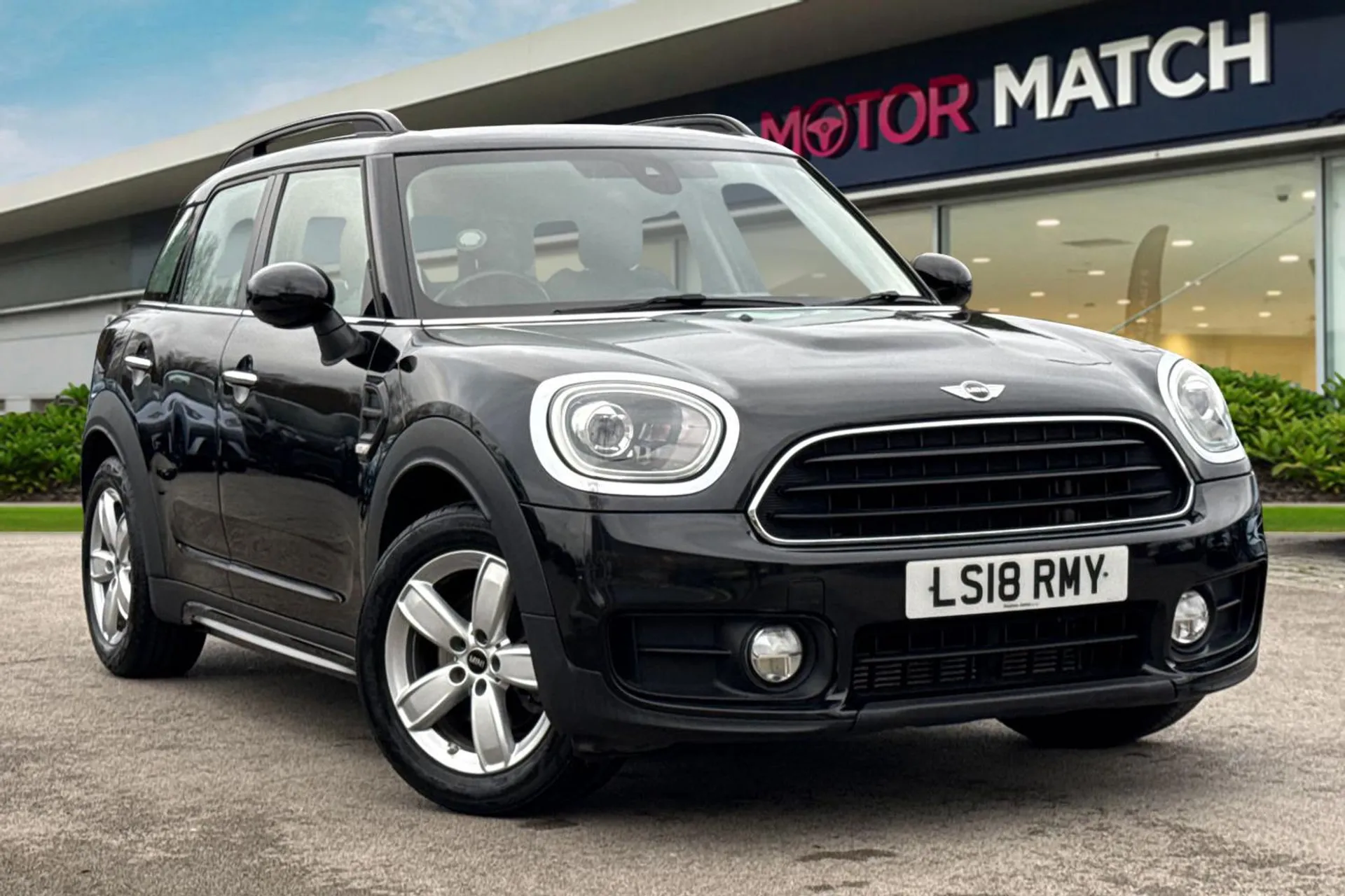 LS18RMY Mini Countryman 1.5 Cooper 5dr Image #1