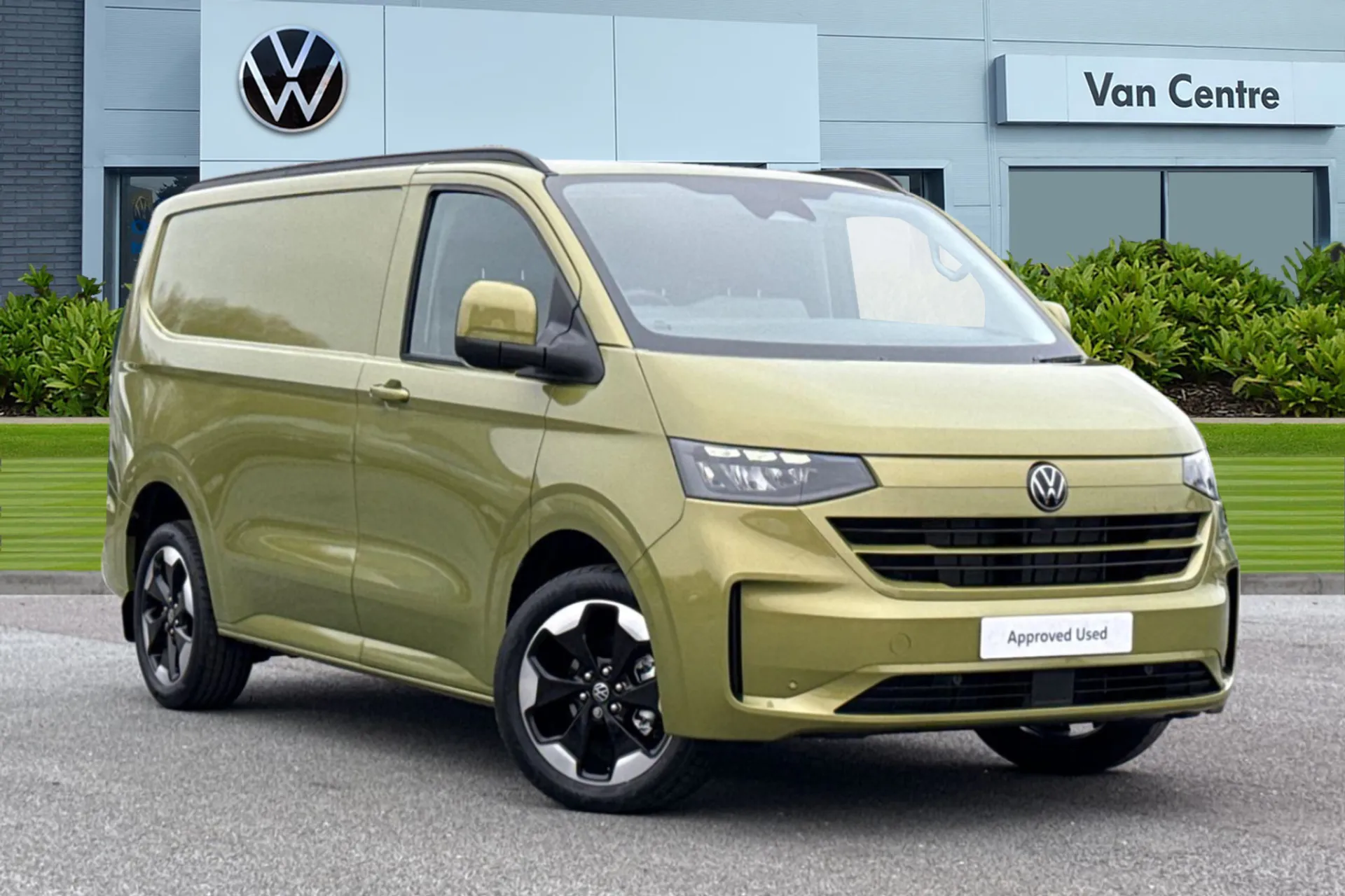 DC75CZM Volkswagen Transporter T28 Panel Van Commerce Pro SWB 150 PS 2.0 TDI 8sp Automatic - 19' Alloys Image #1