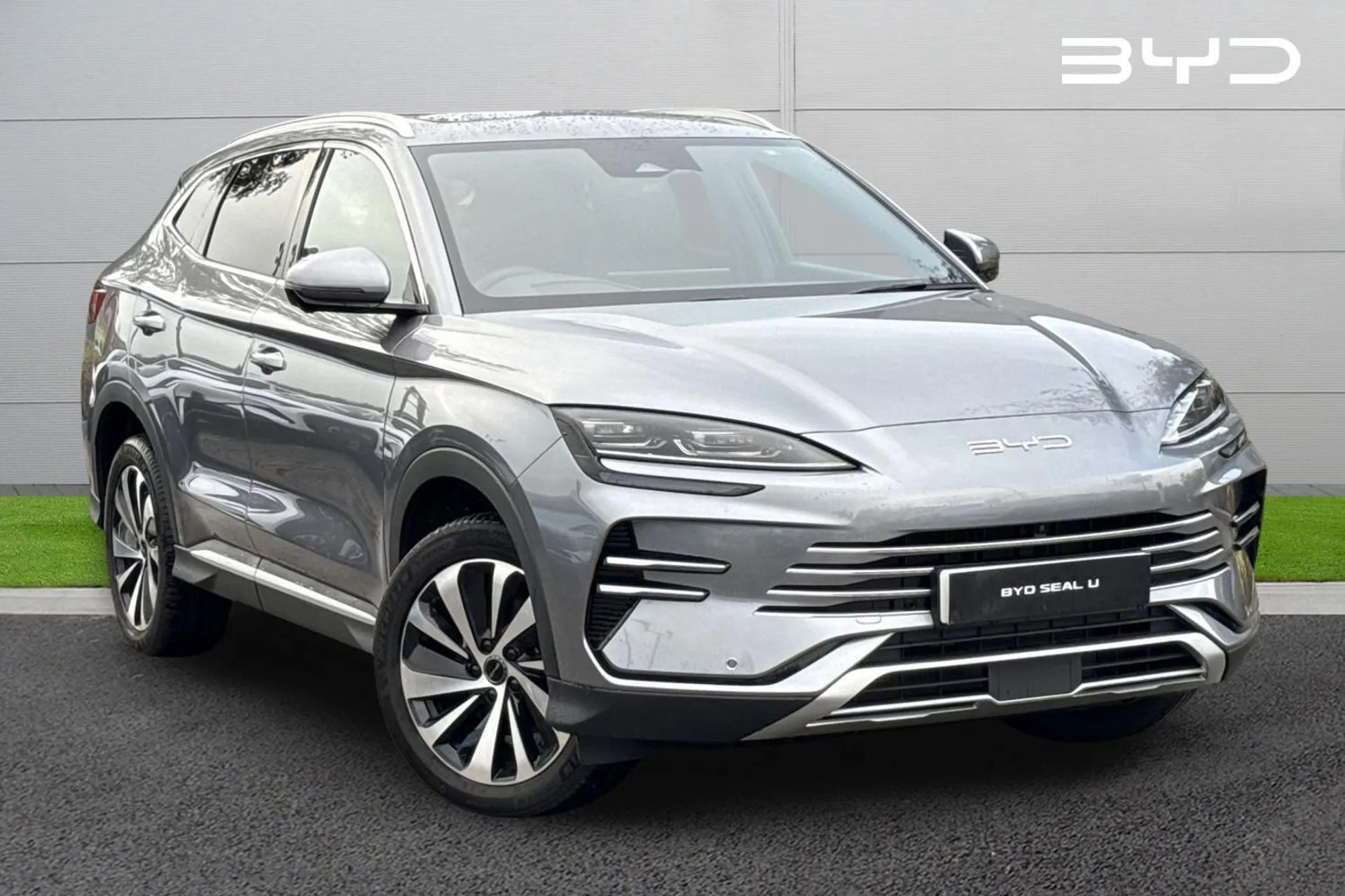 DE75UWG BYD Seal U 1.5 DM-i Boost 5dr Auto Image #1