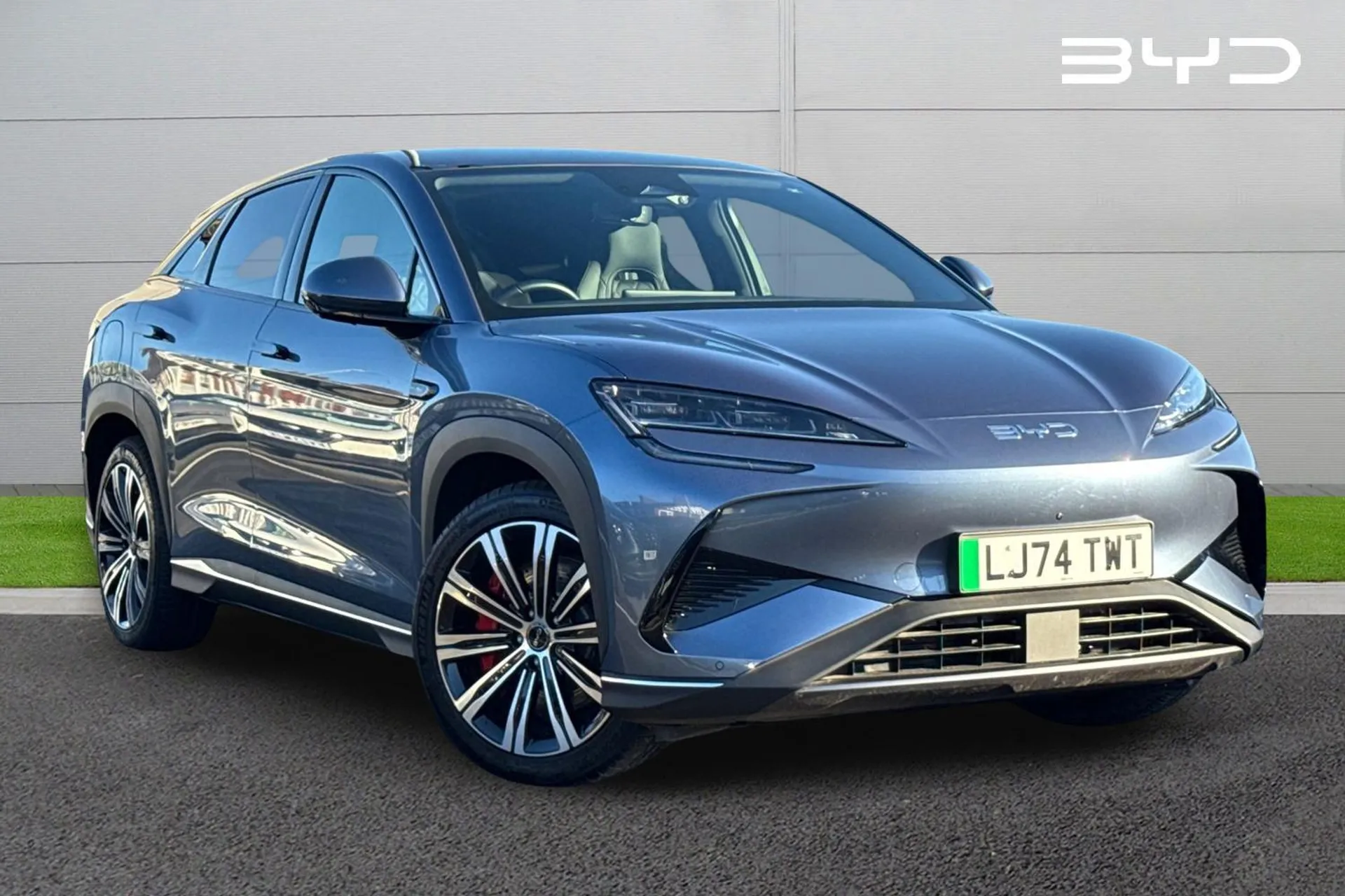 LJ74TWT BYD Sealion 7 82.5kWh Design Auto AWD 5dr Image #1