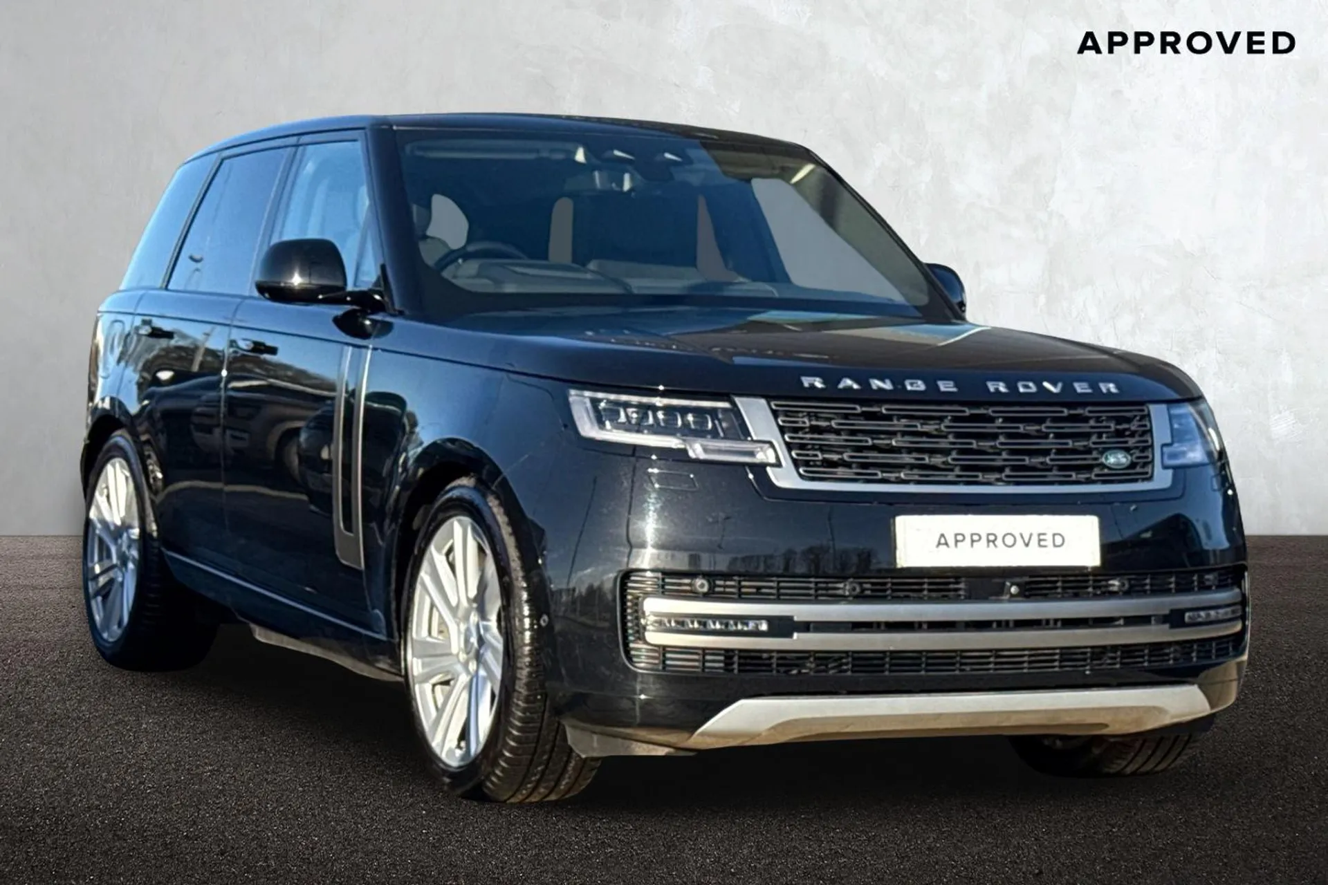 KS24WCK Land Rover Range Rover 3.0 P460e HSE 5dr in stock at Stafford ...