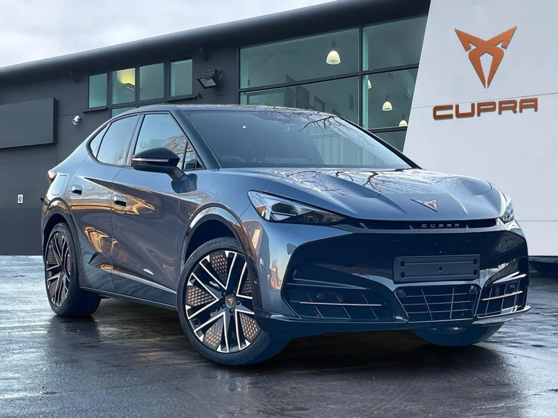  CUPRA Tavascan 77kWh VZ2 SUV Coupe Auto 4Drive 5dr Image #1