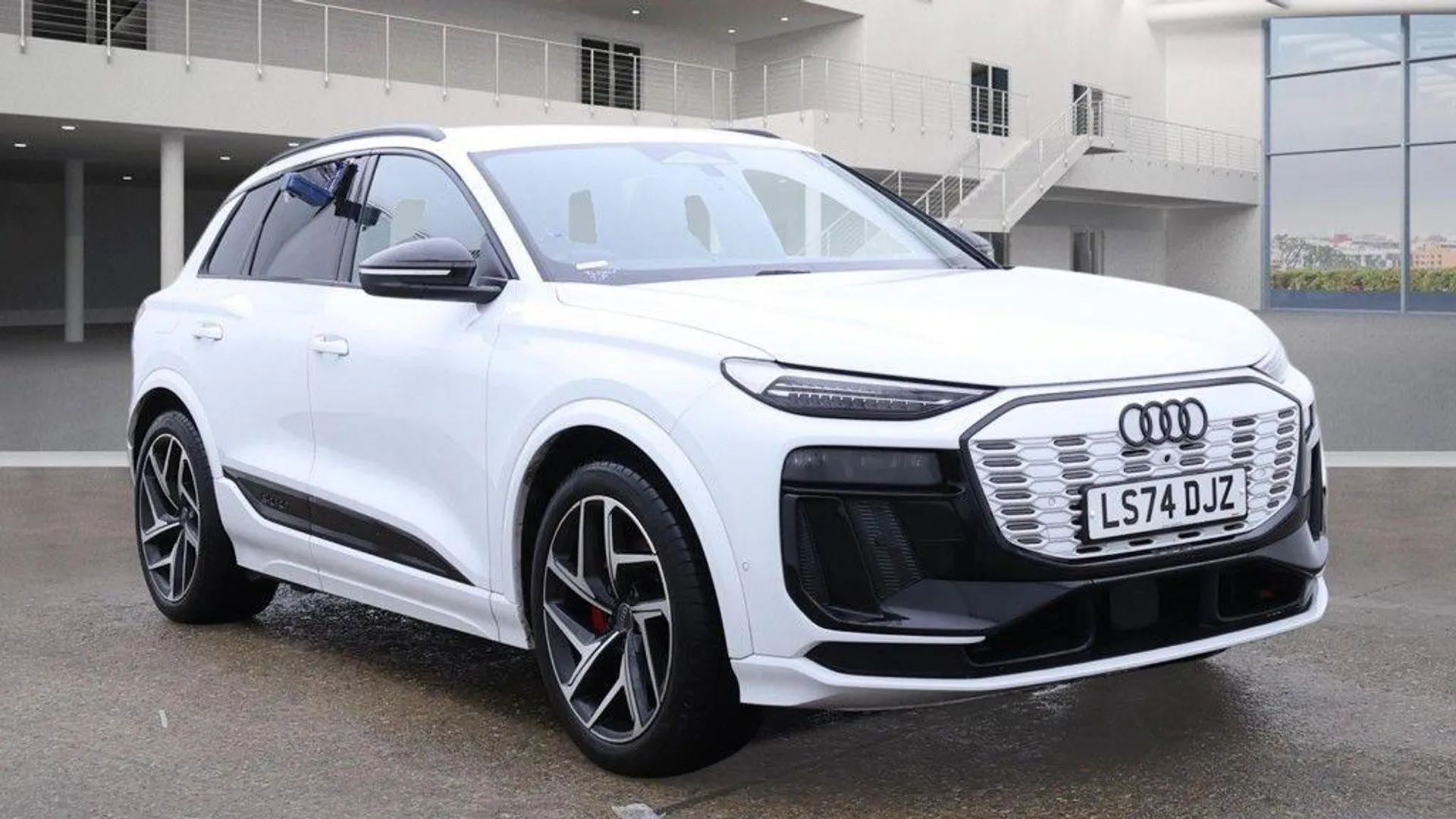 LS74DJZ Audi Q6 E-Tron 100kWh Edition 1 Auto quattro 5dr Image #1