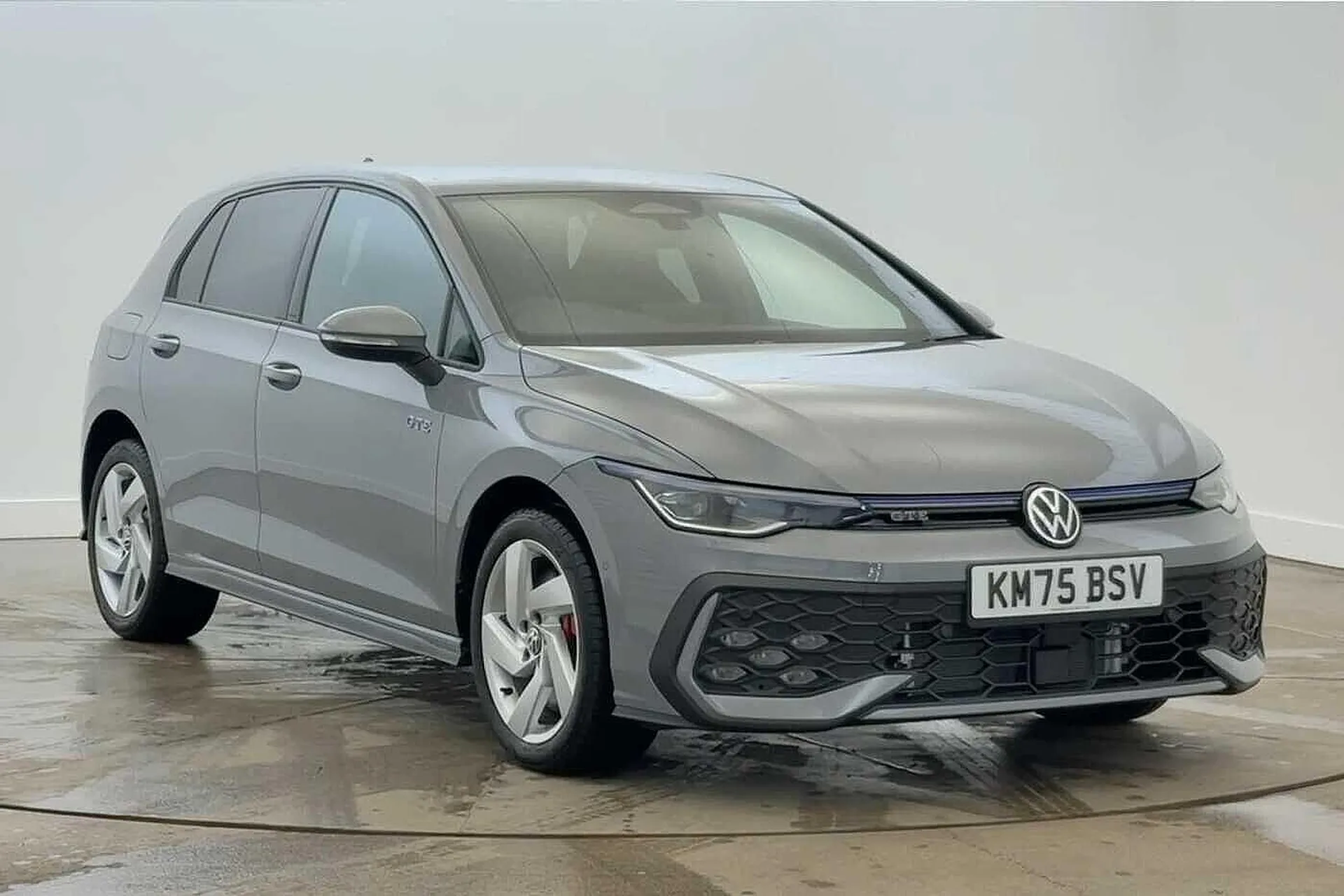 KM75BSV Volkswagen Golf 1.5 TSI 272 GTE eHybrid 5dr DSG **VAT QUALIFYING** Image #1